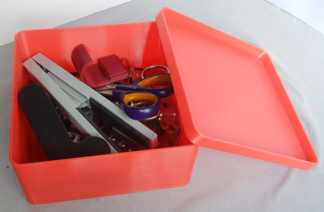 Schachtel mit Deckel, Box with lid; 150mm x 150mm, Höhe / hight 40mm bis 200mm