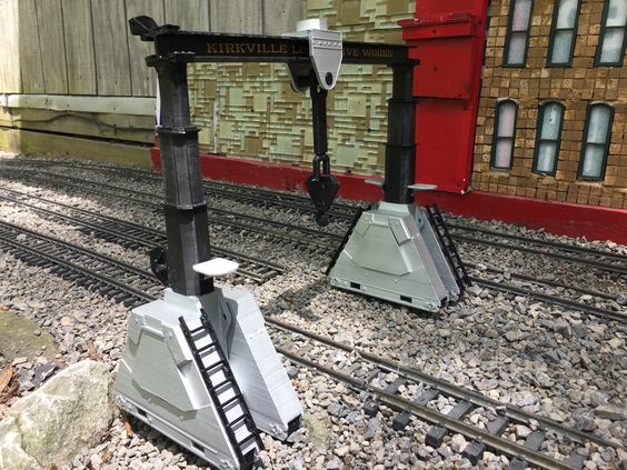 1/29 scale gantry crane