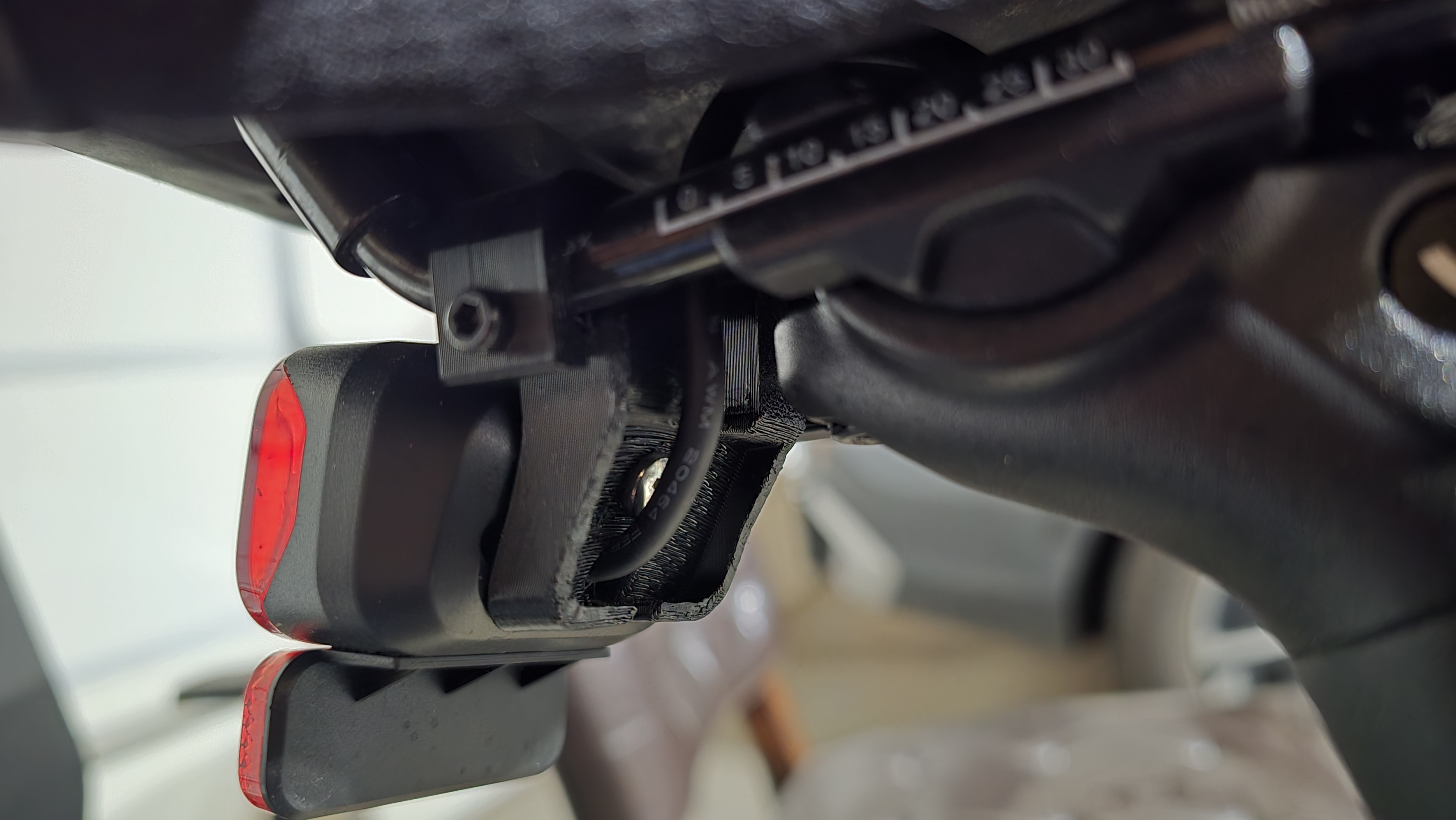 Velotric Summit 8mm Tail Light Mount