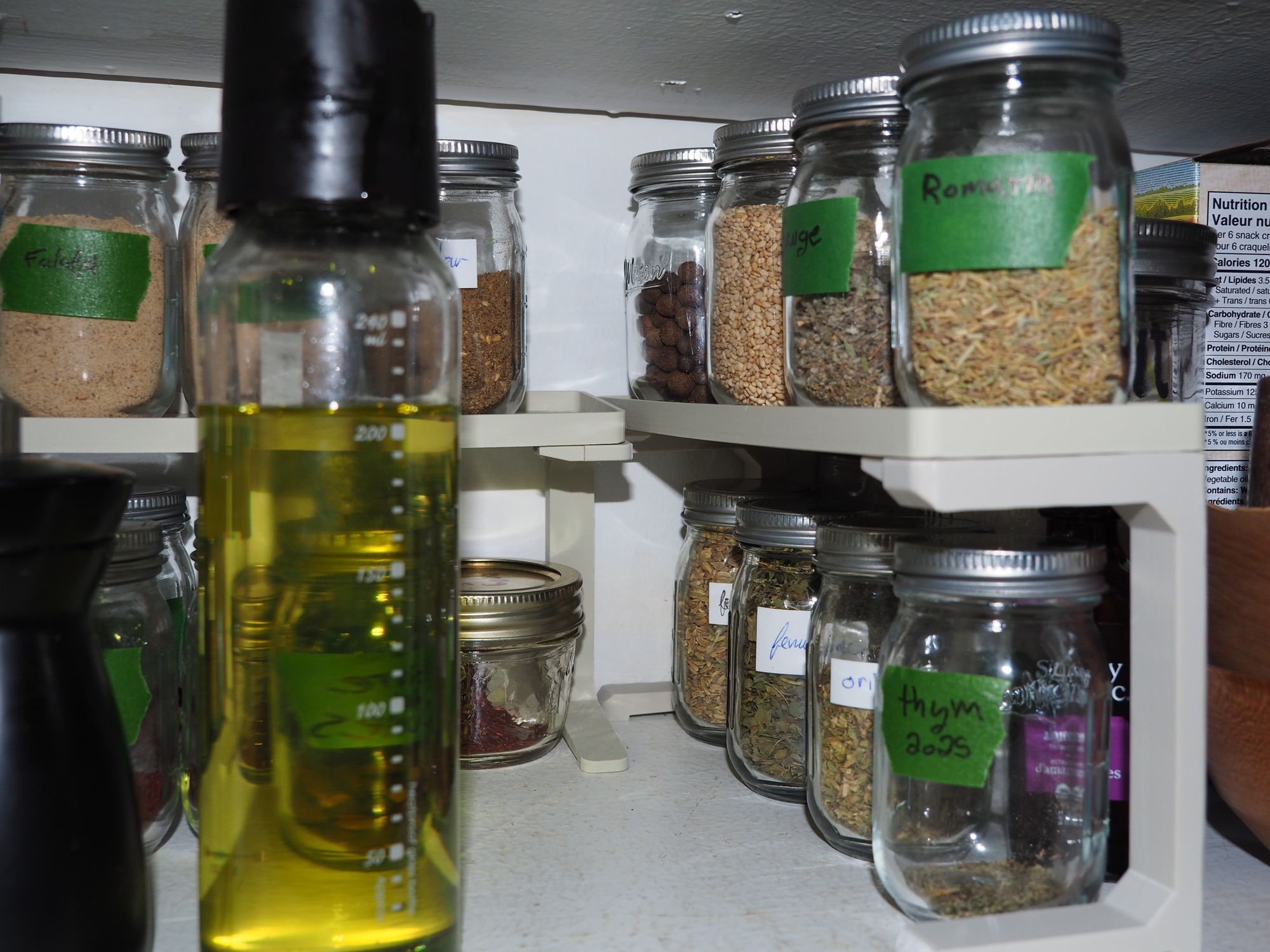 Spices cabinet shelf - mason jar