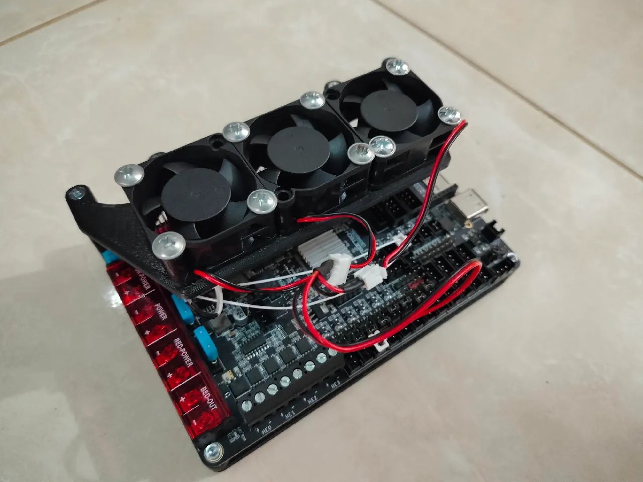 BTT Octopus Triple Fan Driver Cooler by Dani C | Download free STL