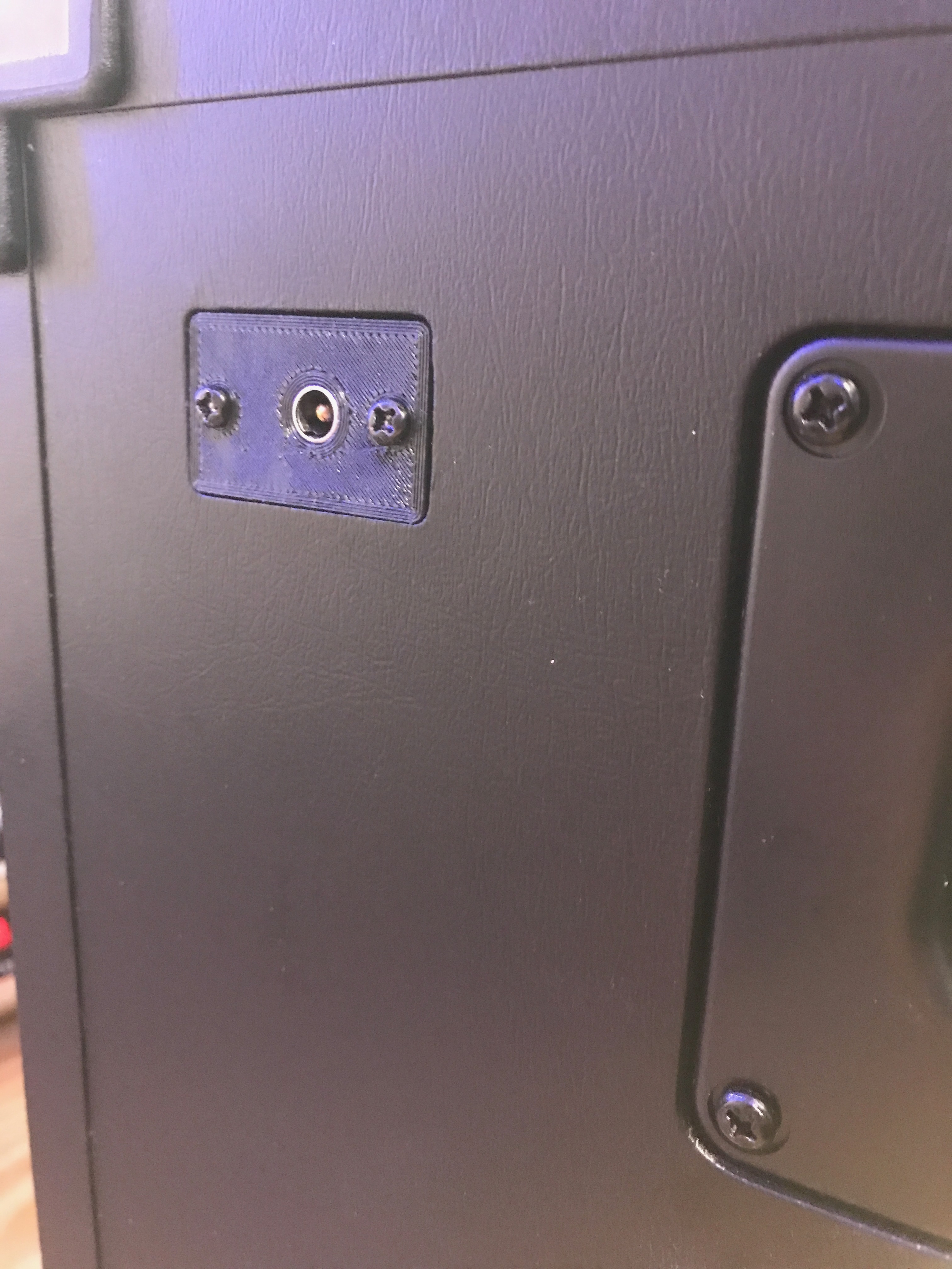 Blackstar ID.core V3 Power Input 2.1 x 5.5mm Conversion Bracket