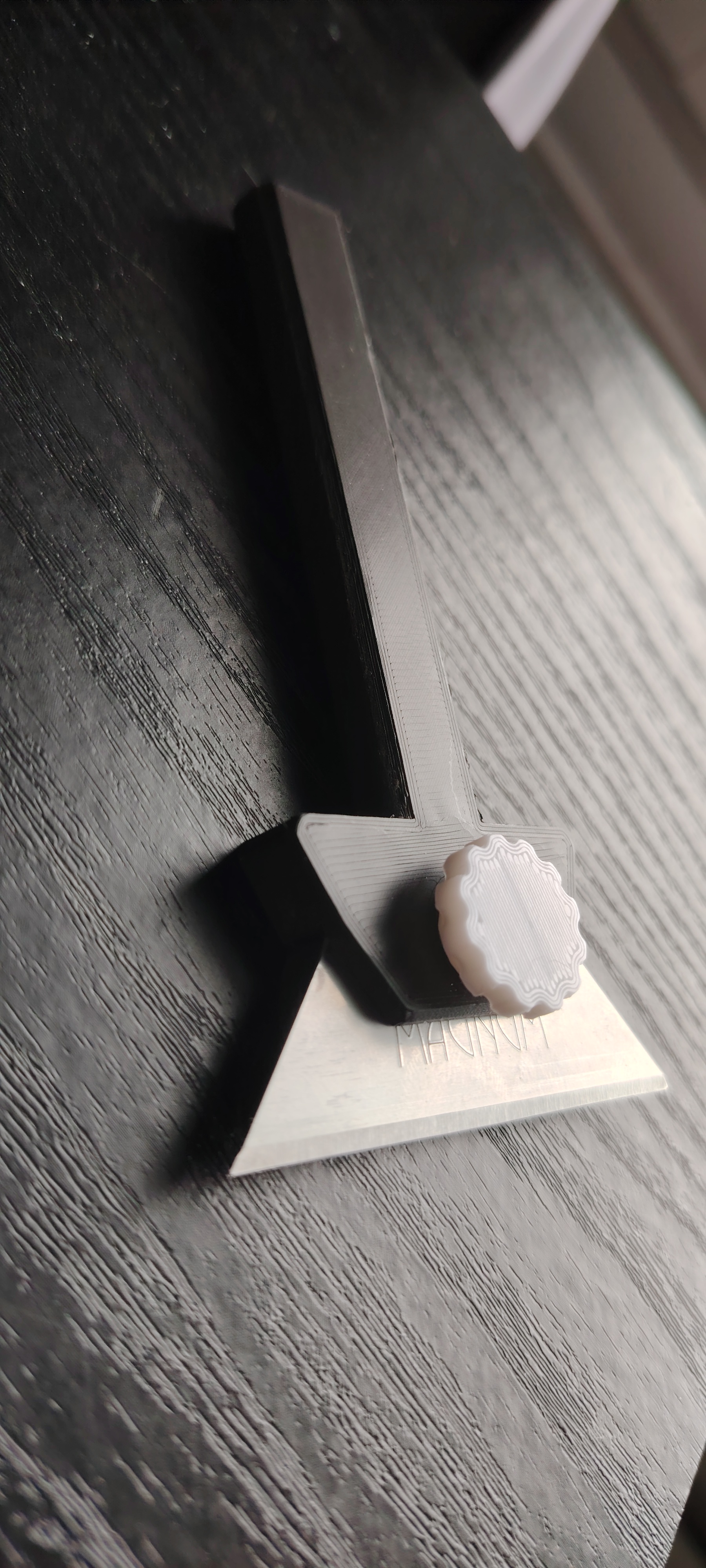 Utility blade scraper