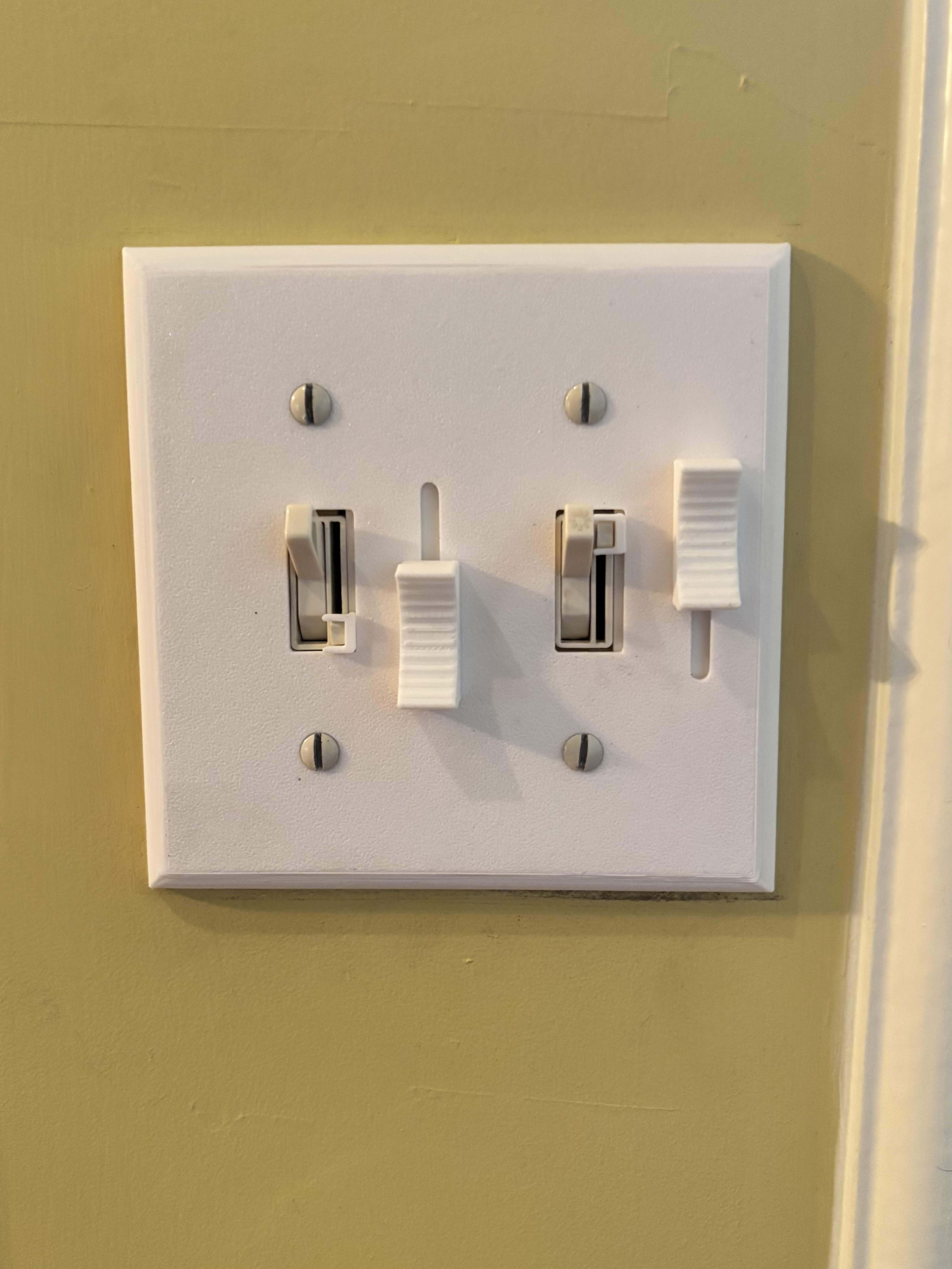 Adaptive Dimmer Switch Wall Plate