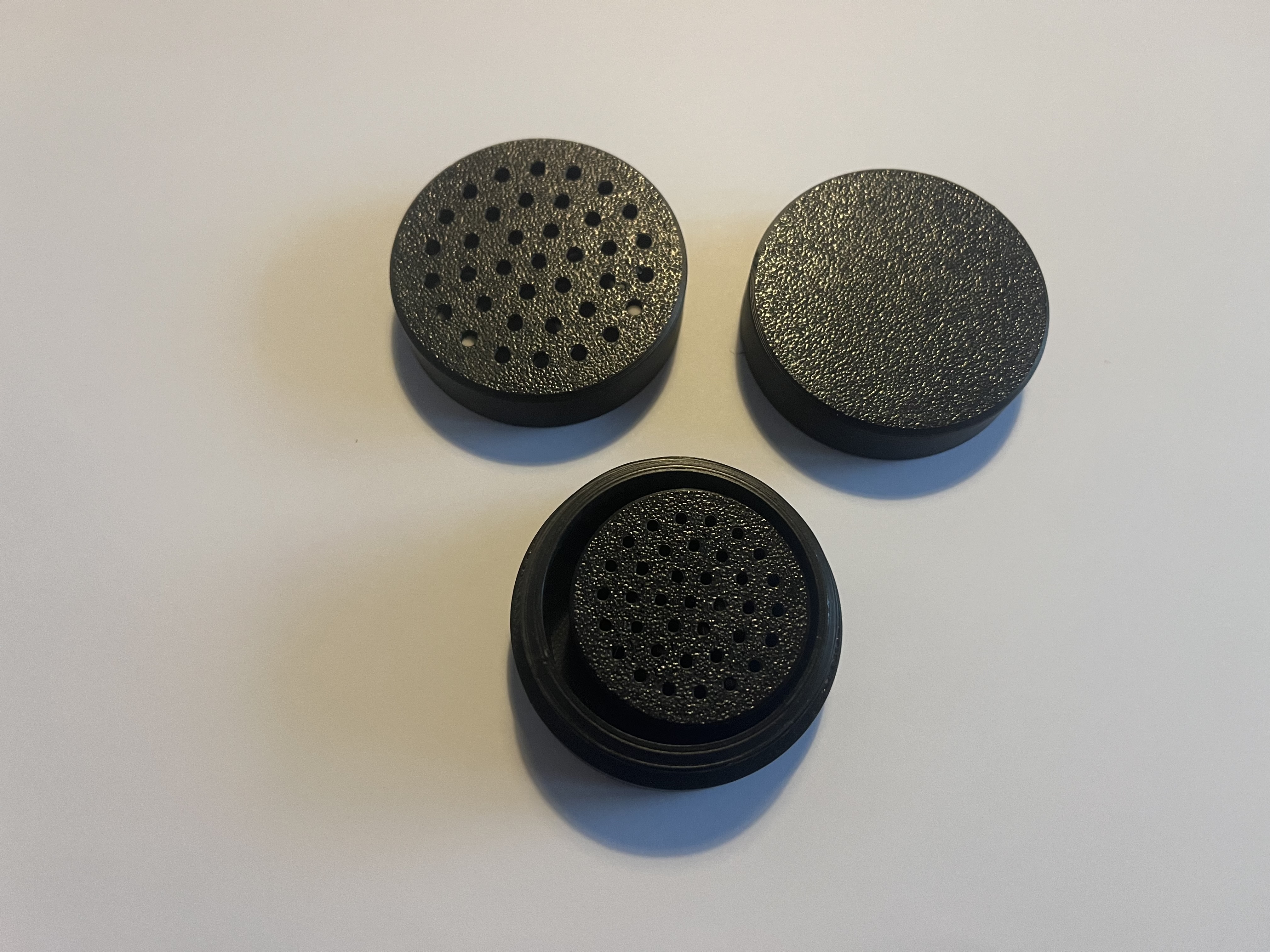 Nosework containers with storage cap