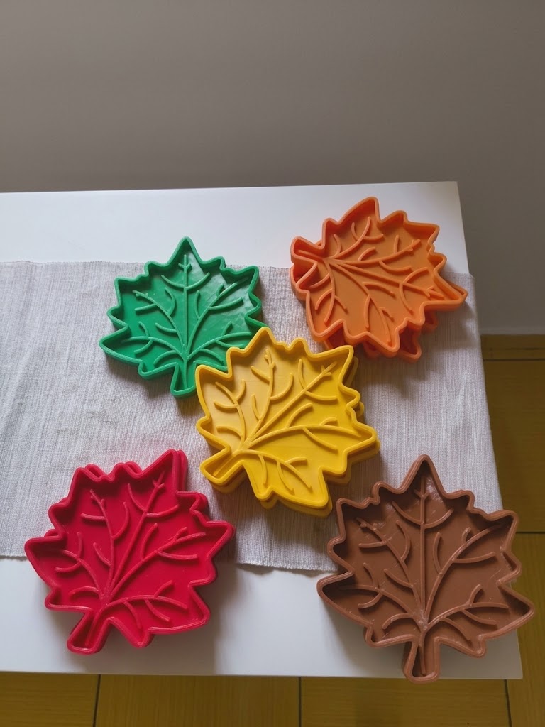 Leaf tray