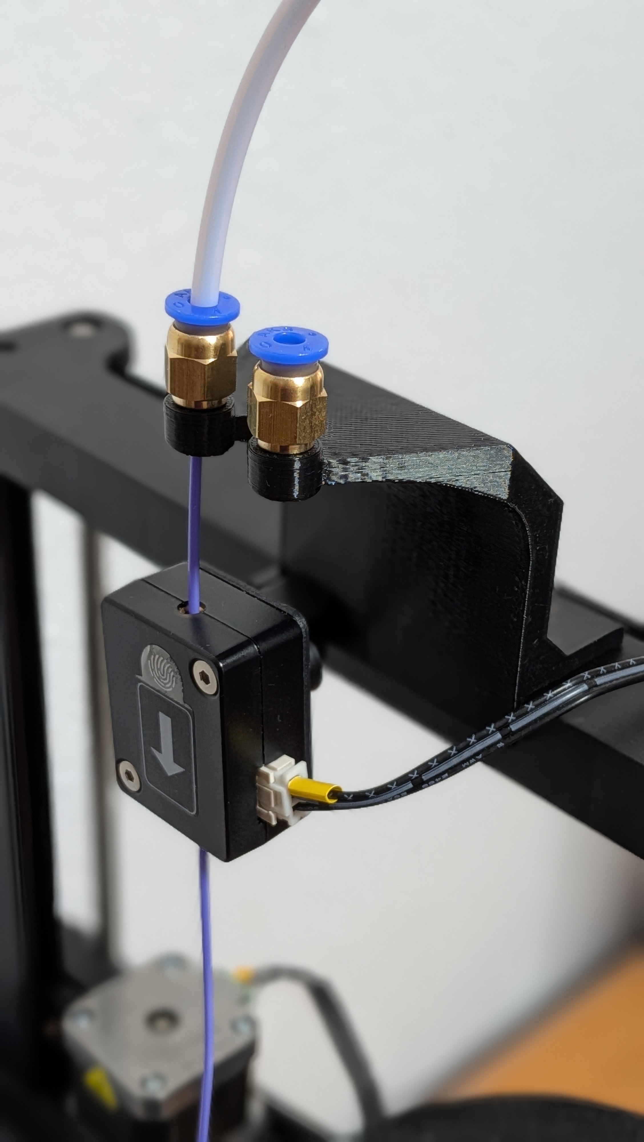 Ender 3 V3 SE/KE double filament guide with M6 connector for PTFE