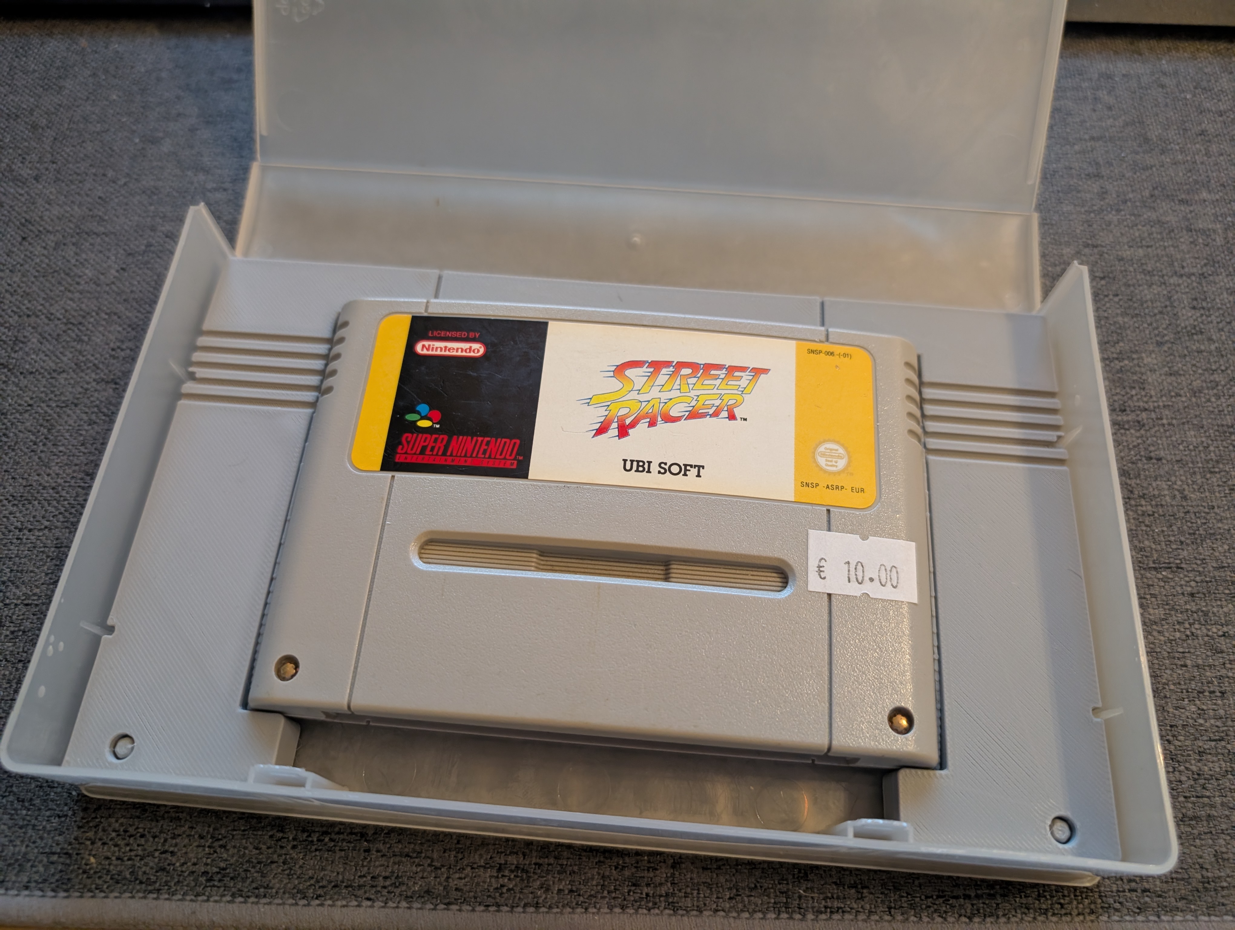 SNES PAL cartridge VHS insert clamshell