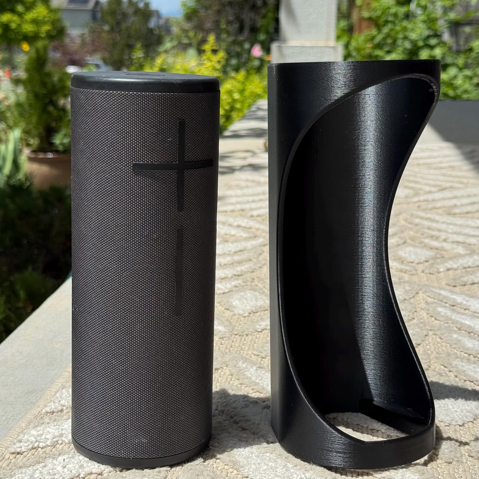 Ultimate Ears MEGABOOM Magnetic Speaker Mount Holder