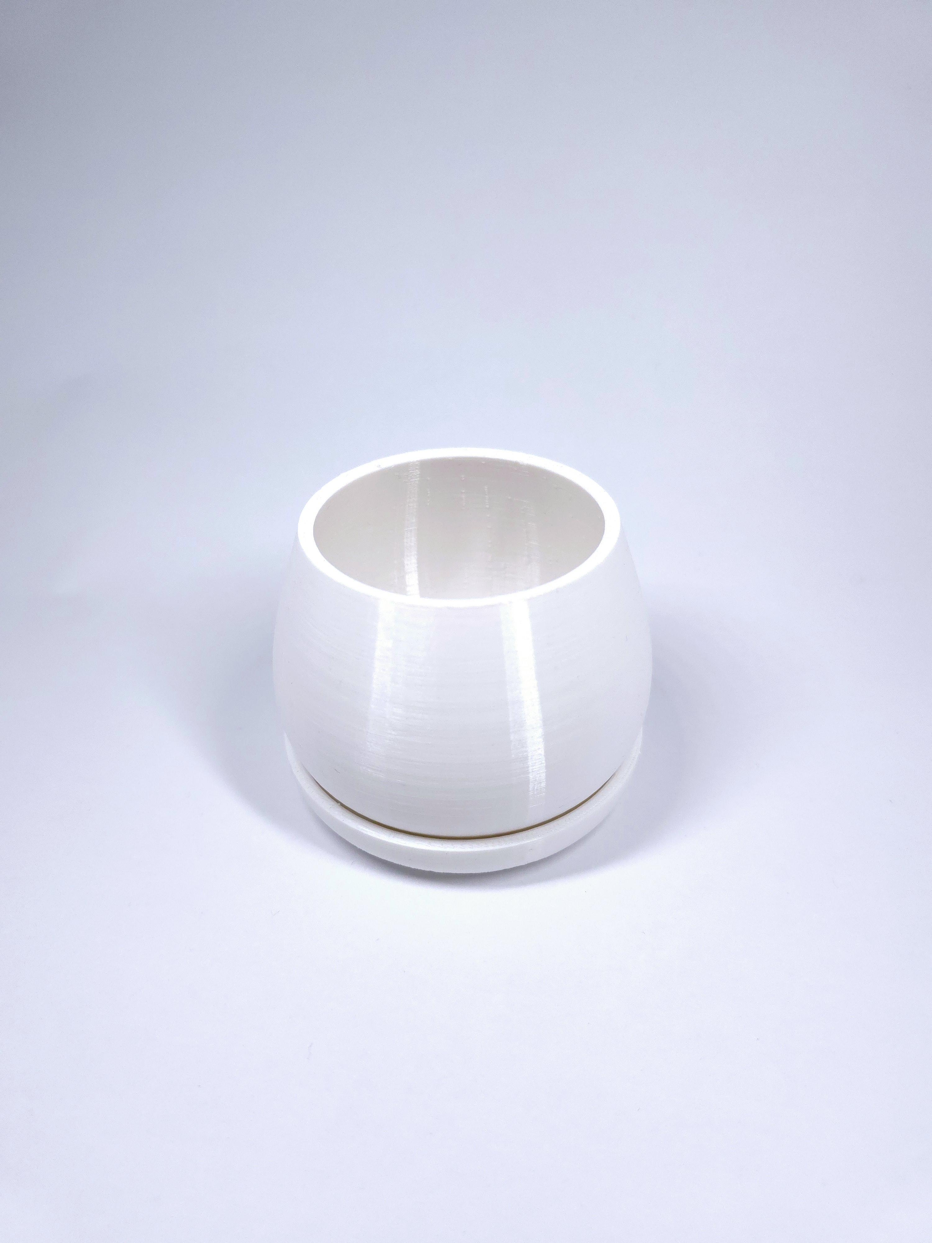 Round Planter with Base (Small self watering)