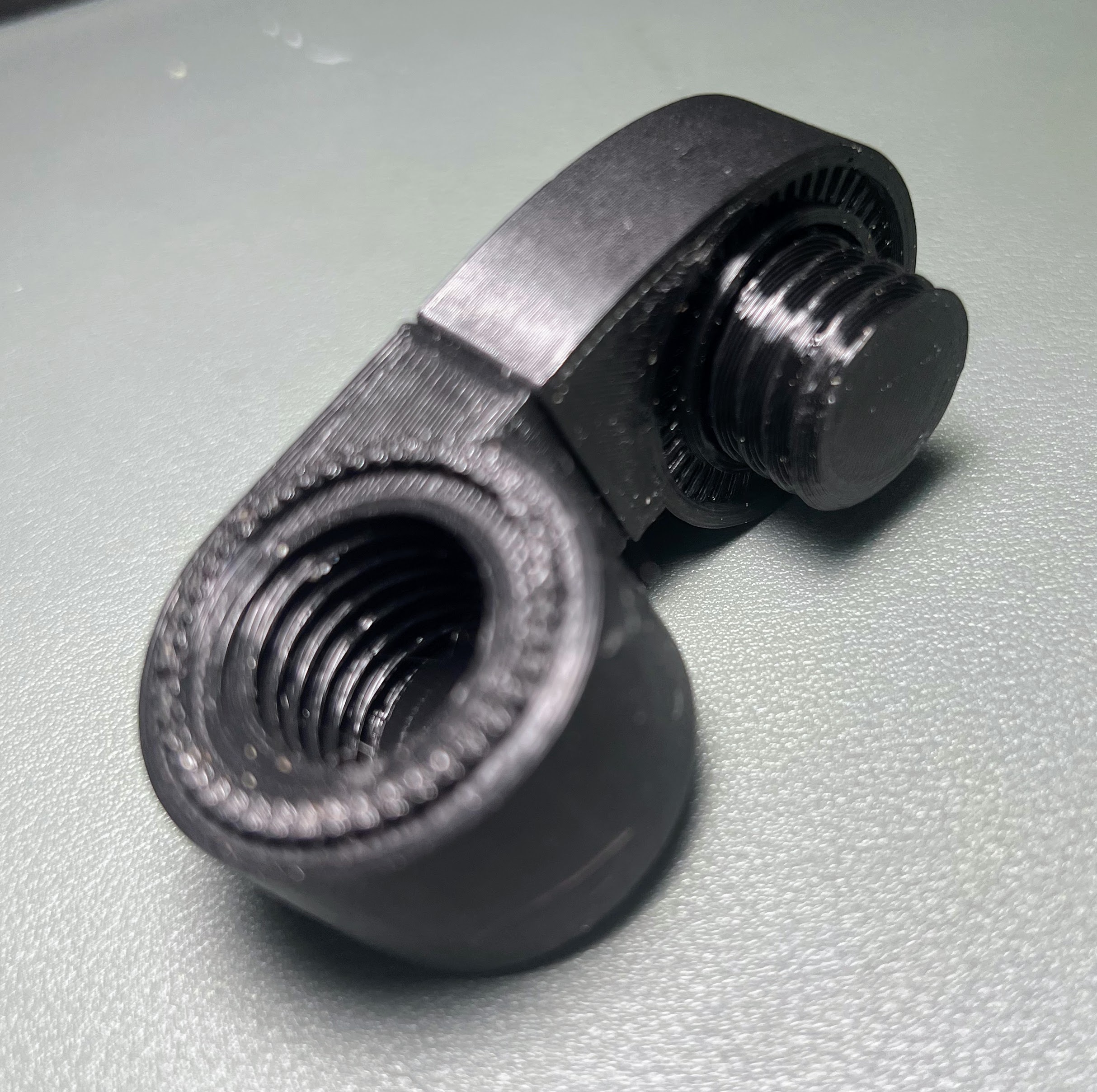 90 Degree Adapter for the Multifunctional Adjustable Desk Mount
