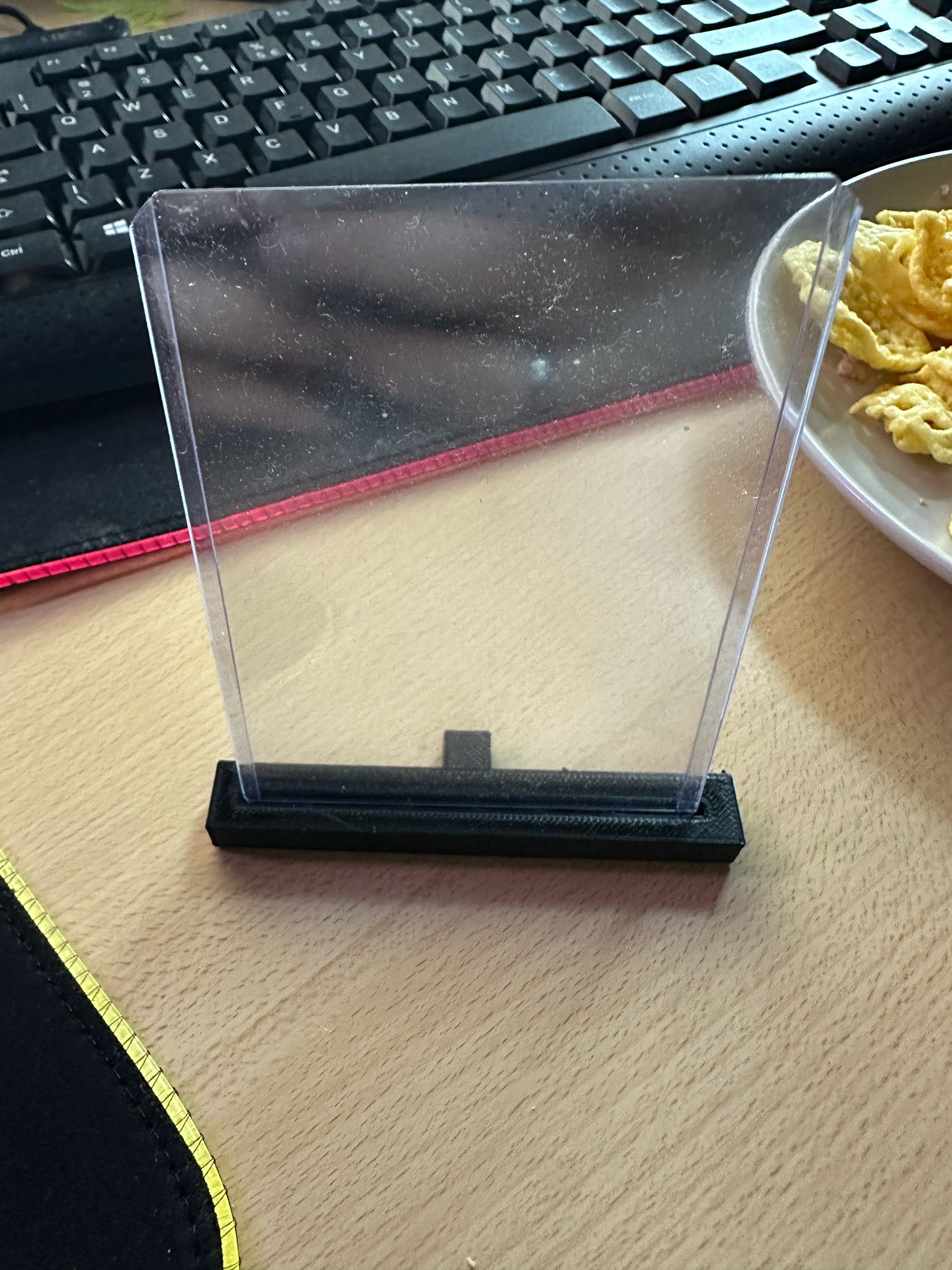 Basic Toploader stand for TCG cards