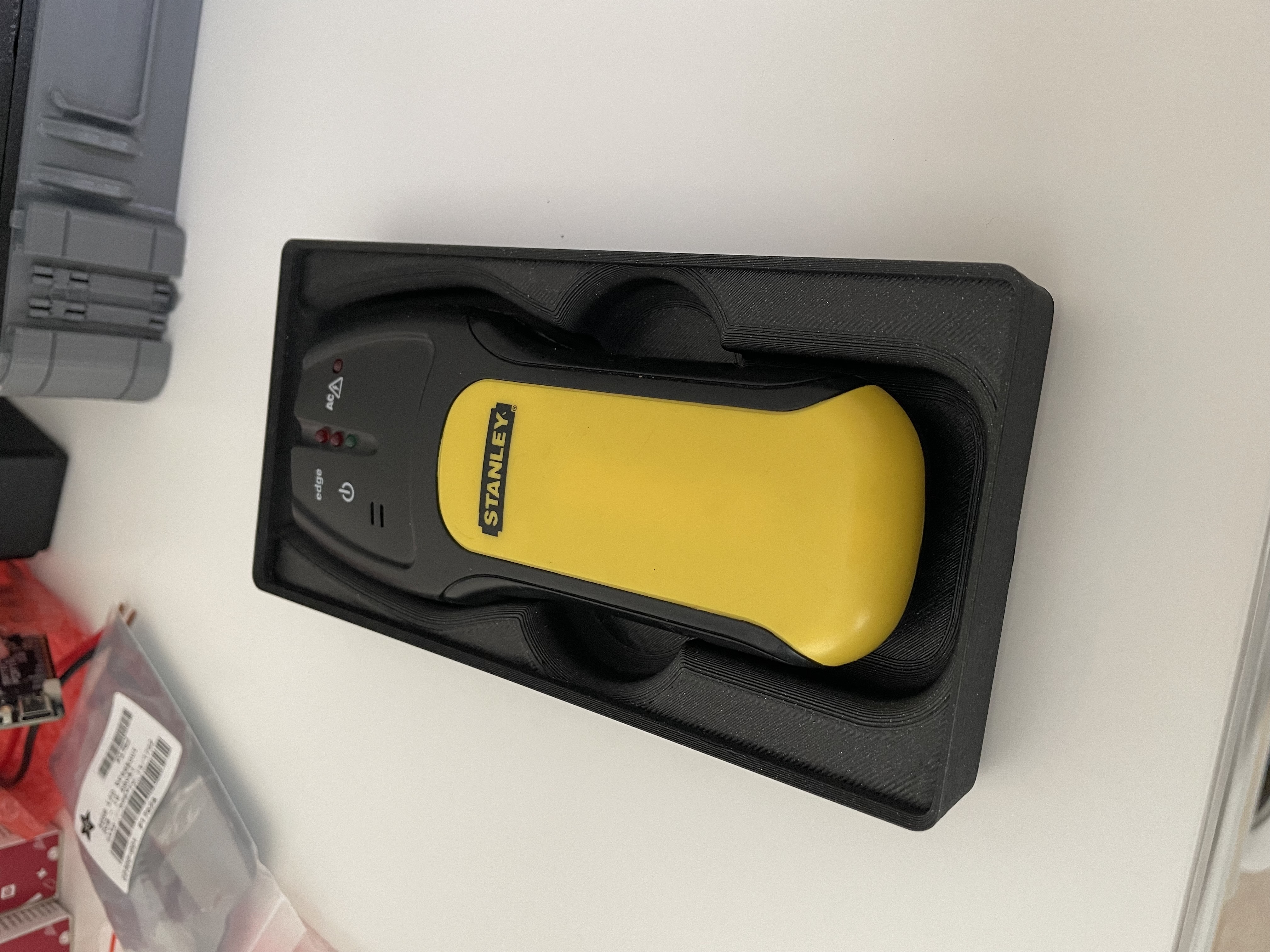 Gridfinity cutout for Stanley Intellisensor 77-110 3D model by w531t4