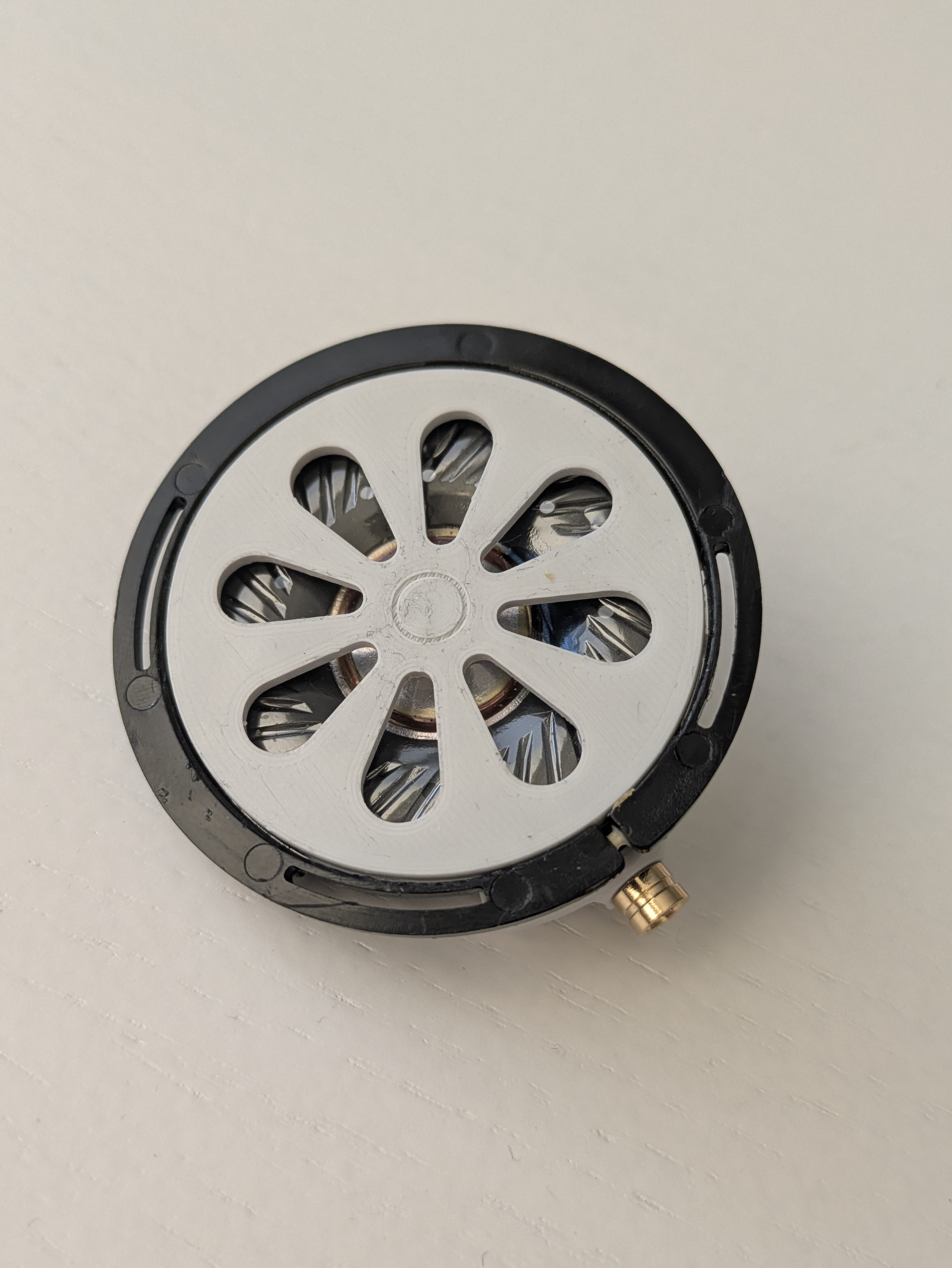 Flower grill for Koss headphones (Kramer mod)