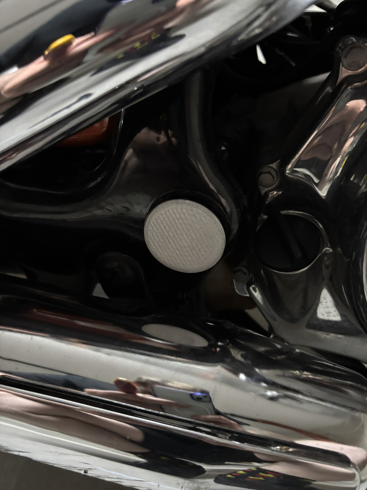 Swingarm bolt cap/cover - Honda Shadow VT600