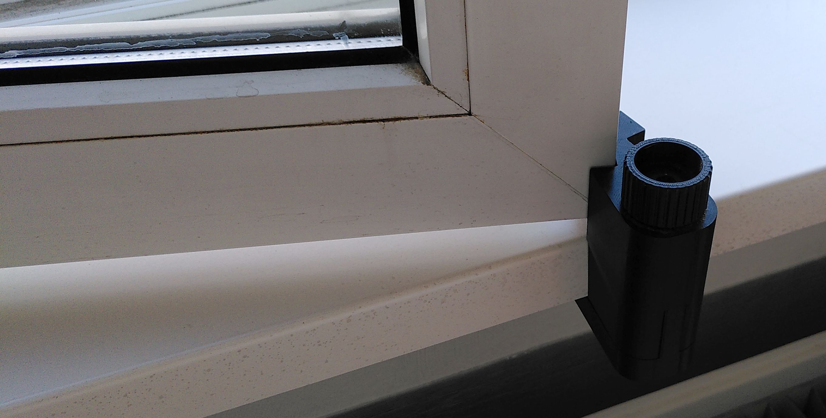 window holder