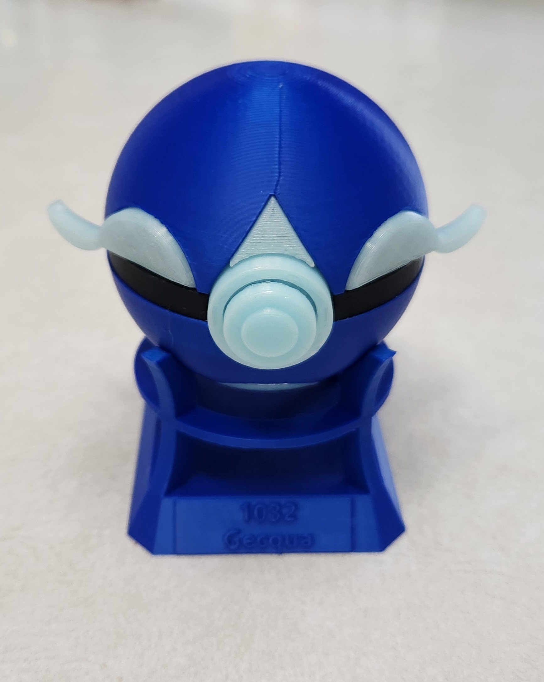 Pokemon Pokeball Gecqua