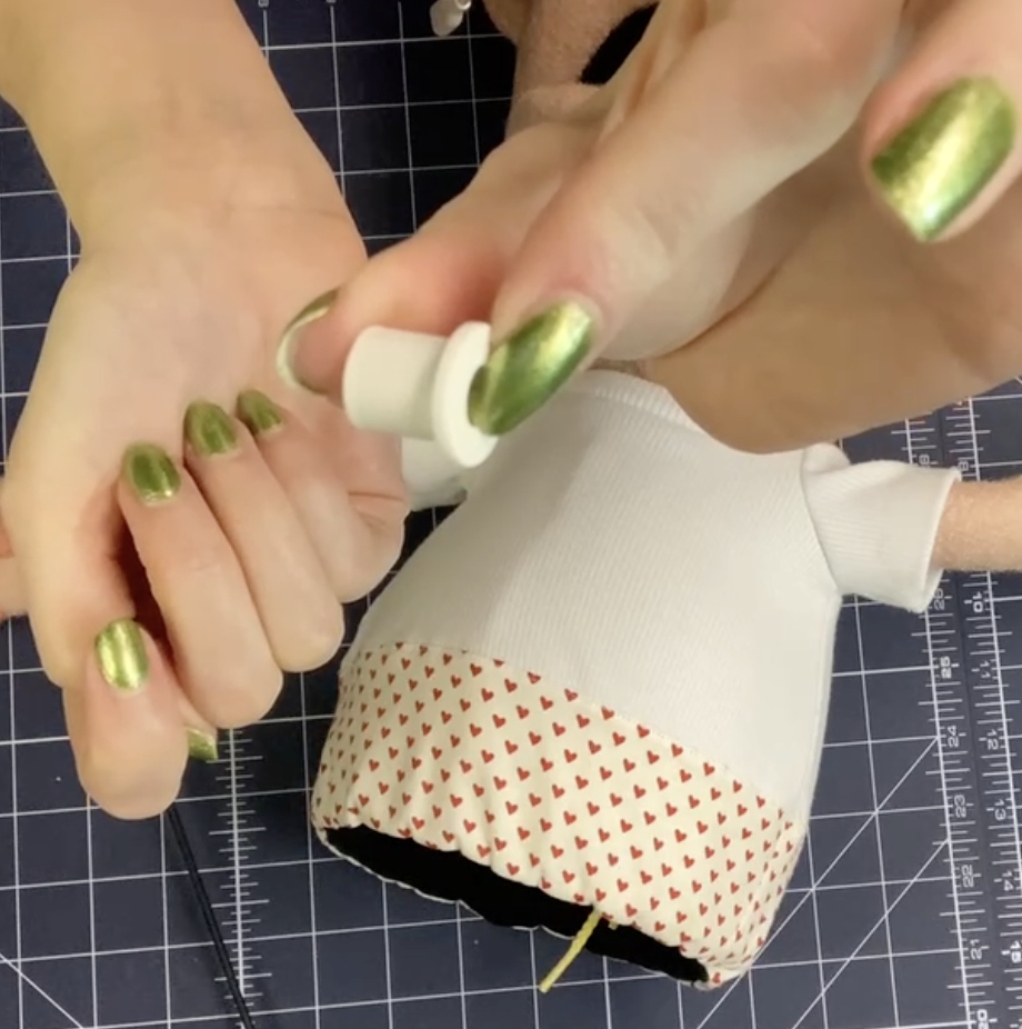 Removable arm hardware for puppets