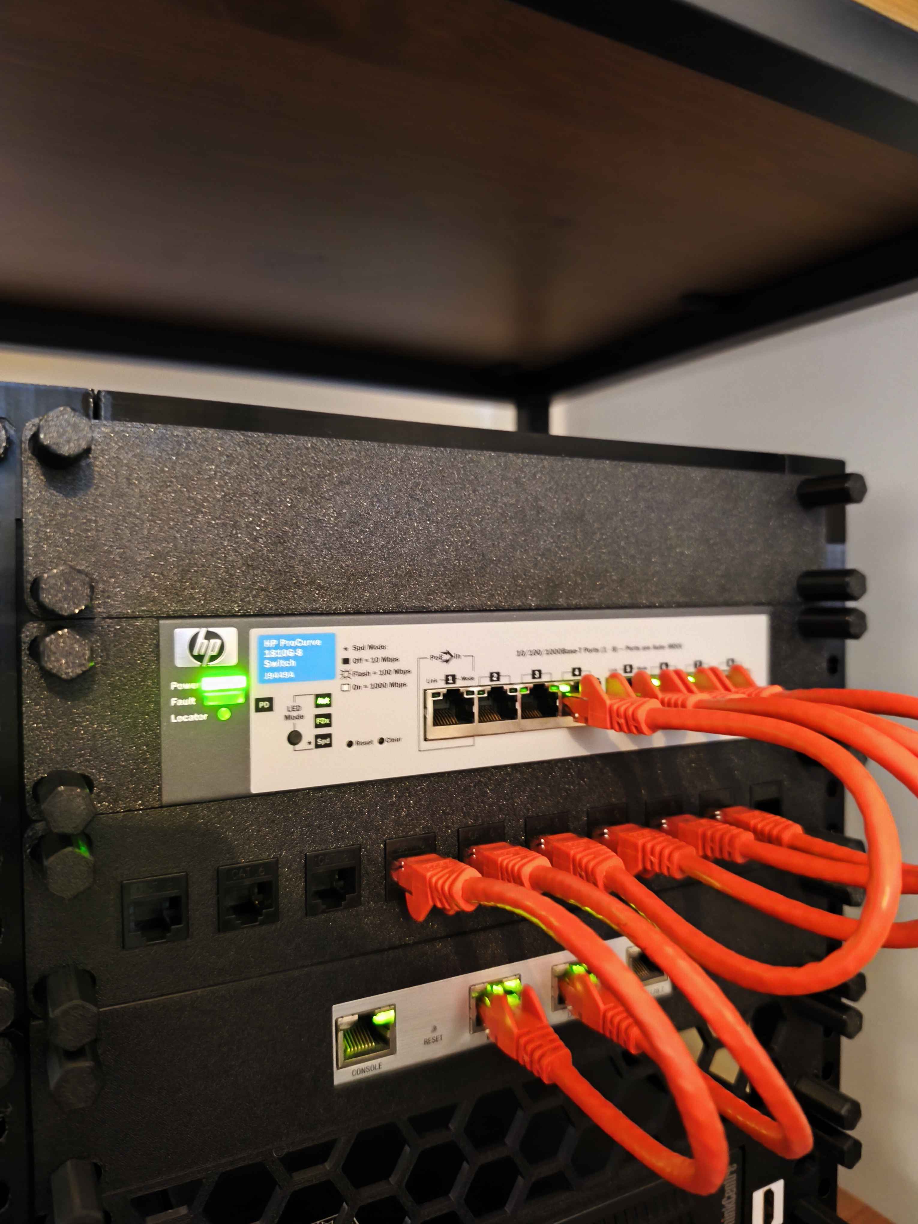 HP Procurve 1810G-8 10 inch rack mount