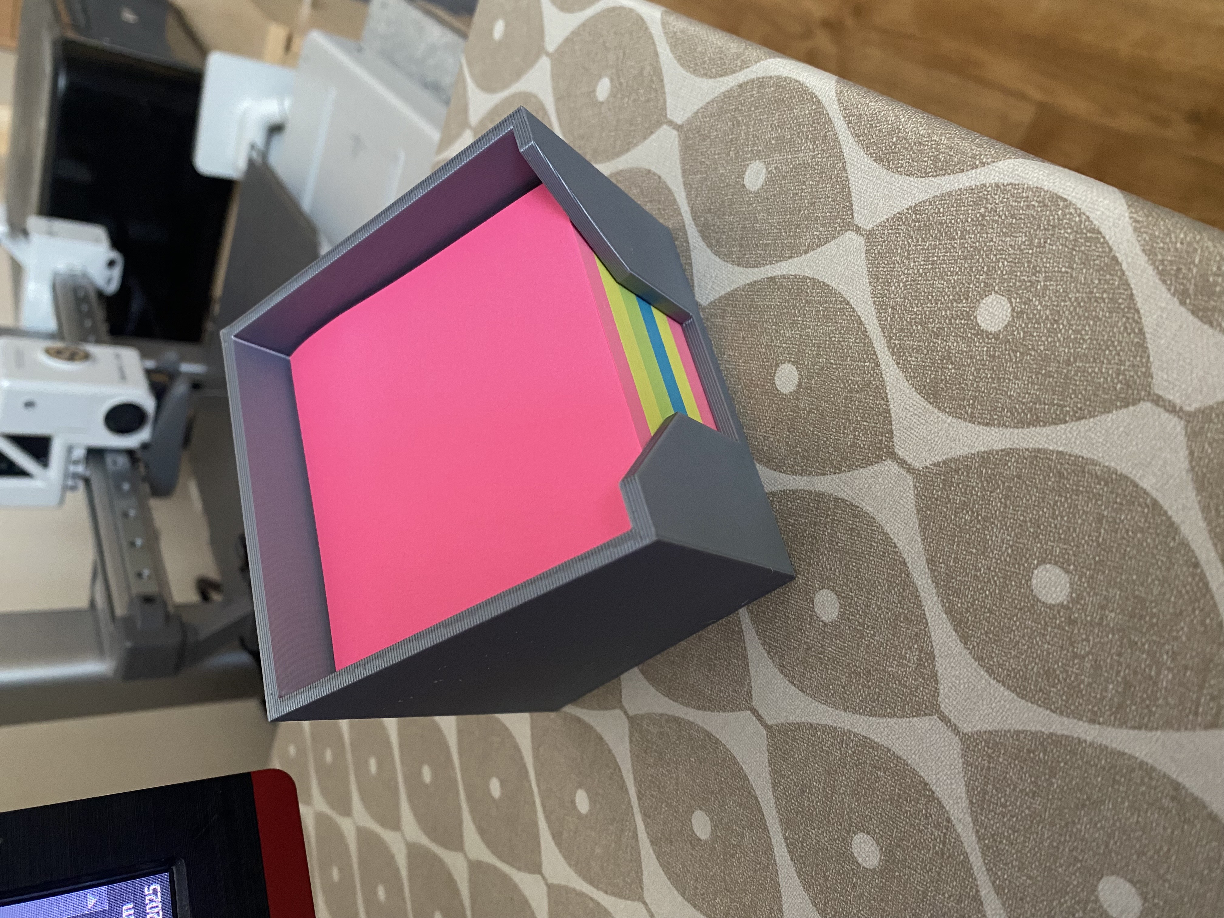 Tilted Post-it holder