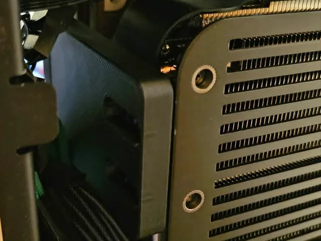 Powercolor RX 9070XT Reaper antisag bracket for Fractal Design Ridge
