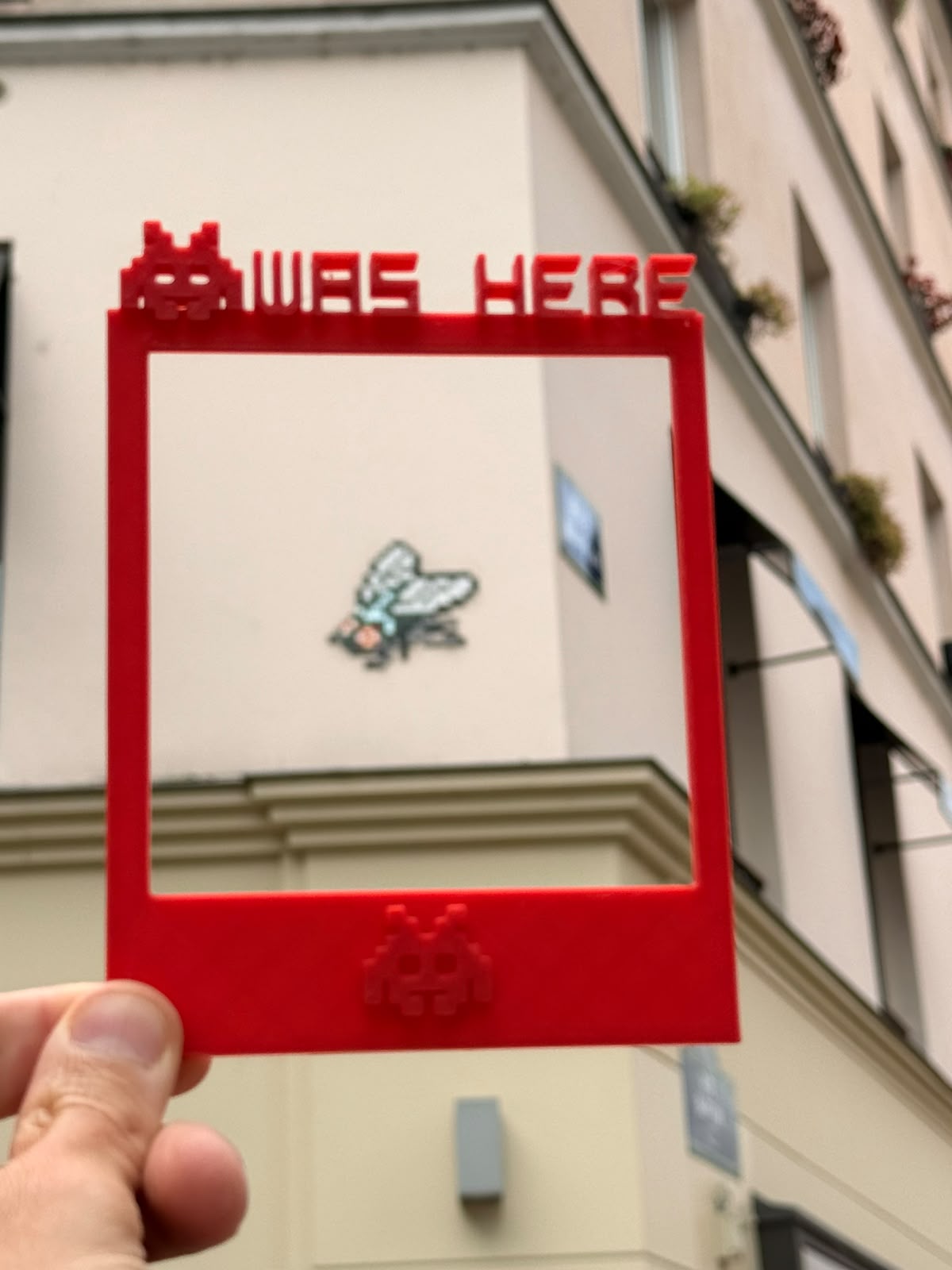 Cadre Polaroid Invader Was Here