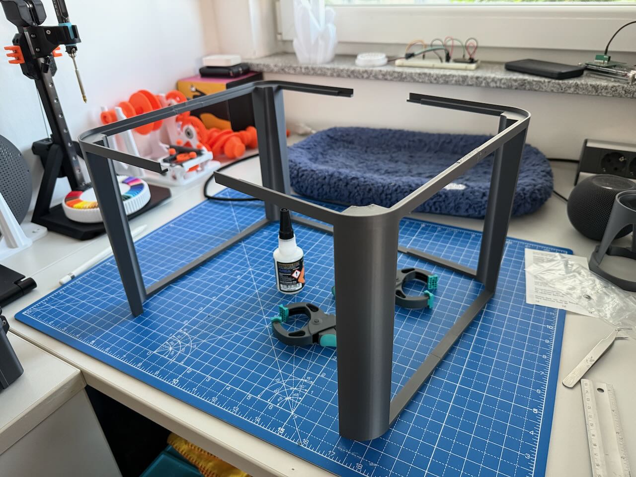 Parametric Glass Plate Stand (FreeCAD) — miniatura 5
