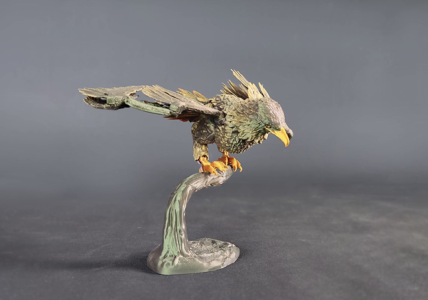 Articulated Eagle: Poseable Action Figure — miniatura 2