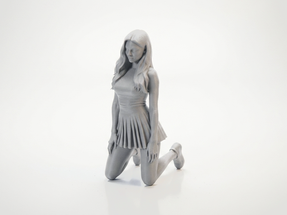 Kneeling Lady Figurine Female Figure 3D Printable