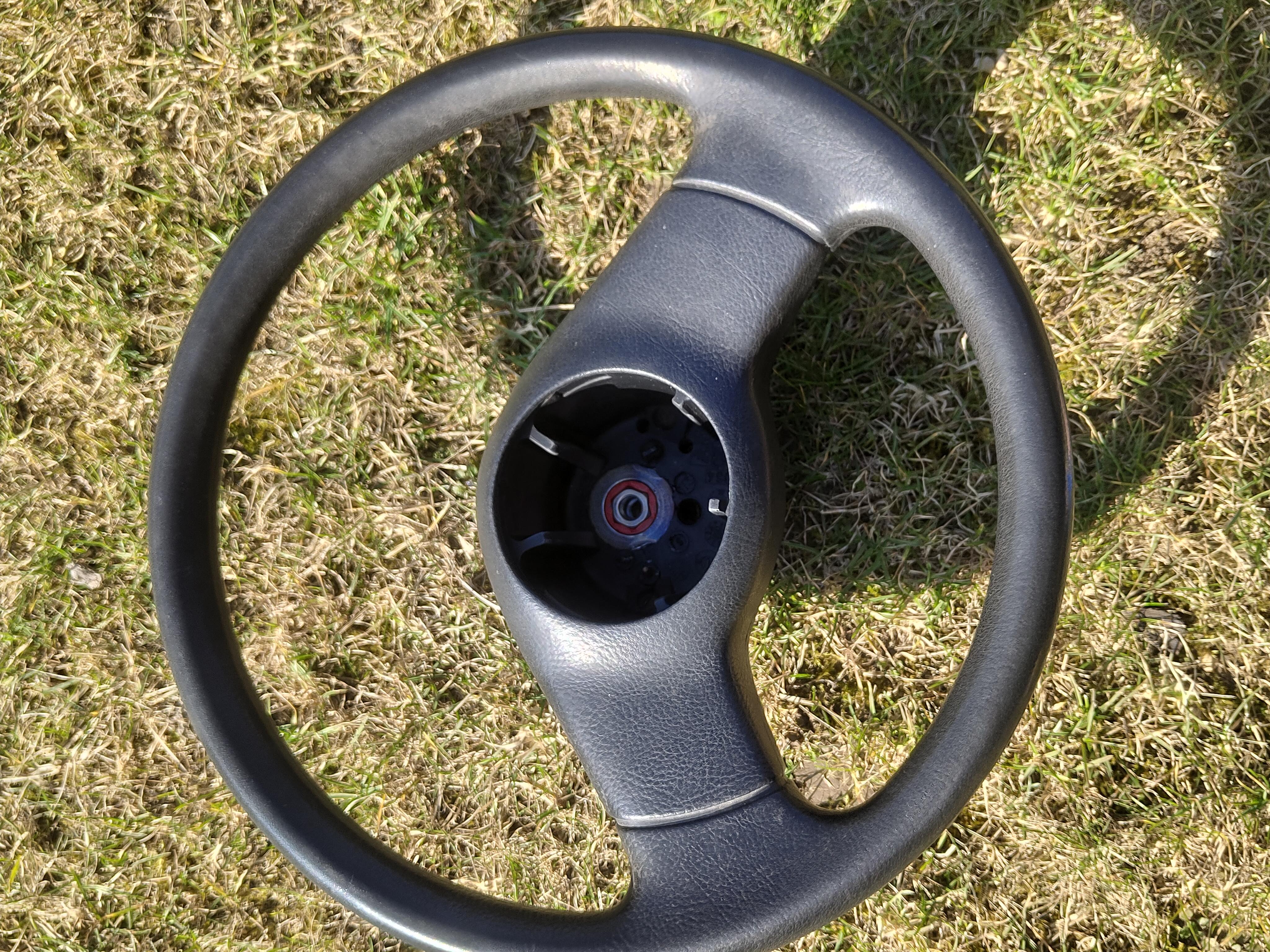 Škoda Felicia Steering Wheel Adapter – Spline Hub to M10 Threaded Rod