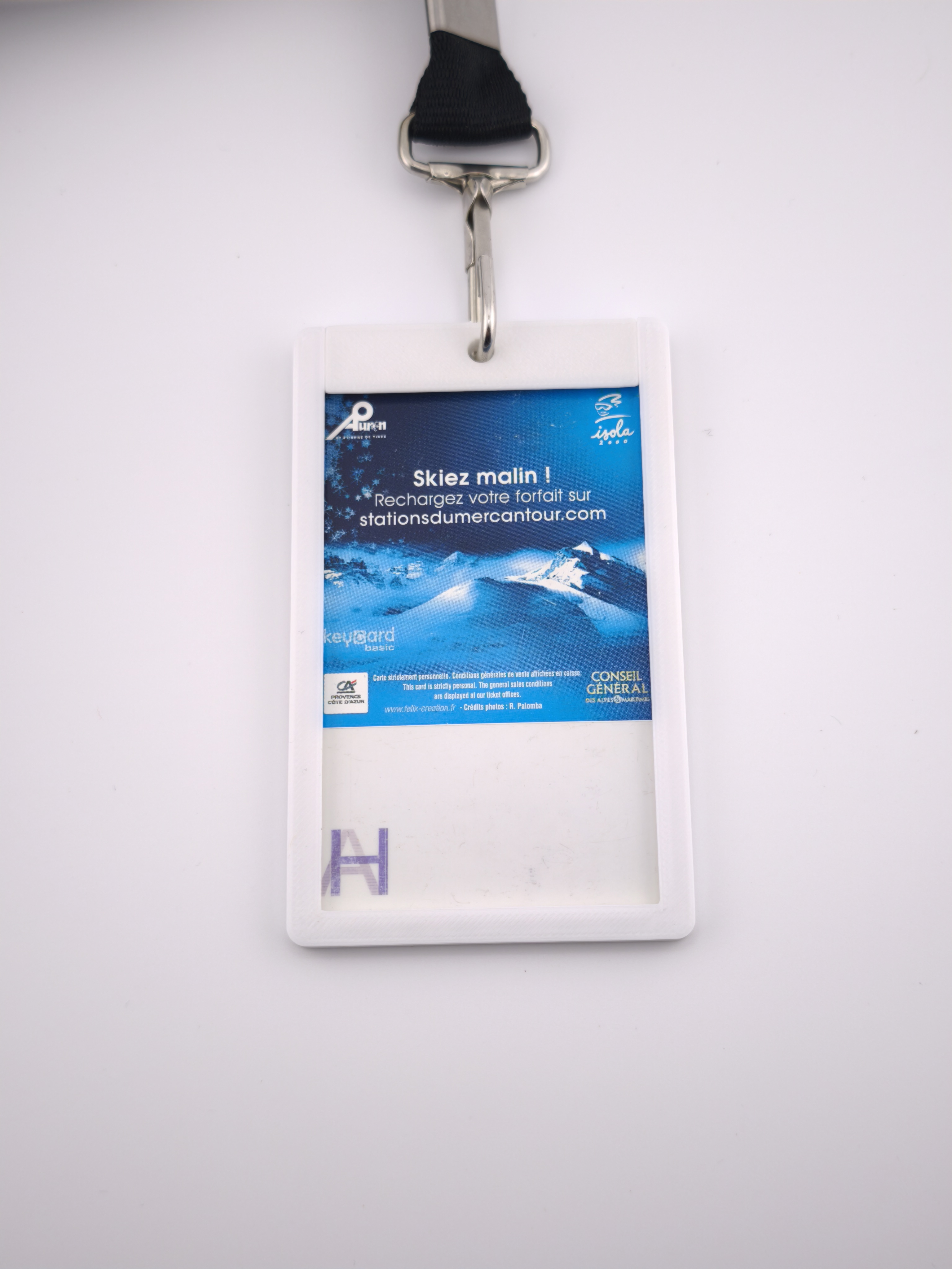 Minimalist Badge Holder – Credit Card Size (No Support, Strong & Fast Print)