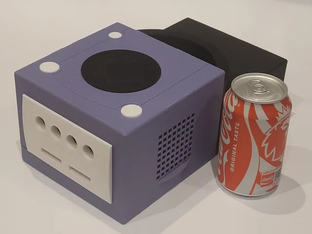 The FrameCube V2 - With quick-release faceplates and original controller support