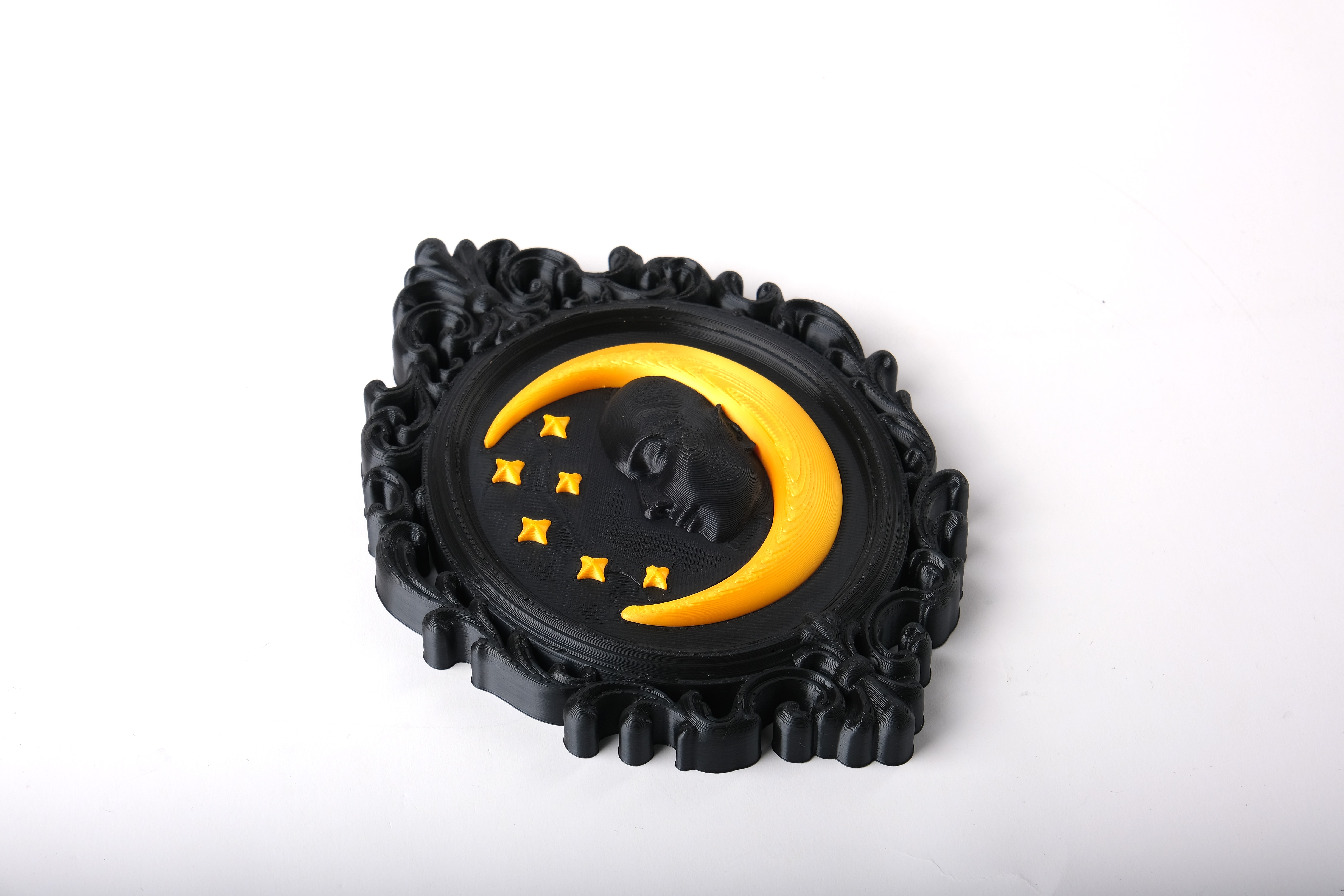 Miniatura 2 do modelo 3D Gothic Moon Wall Art