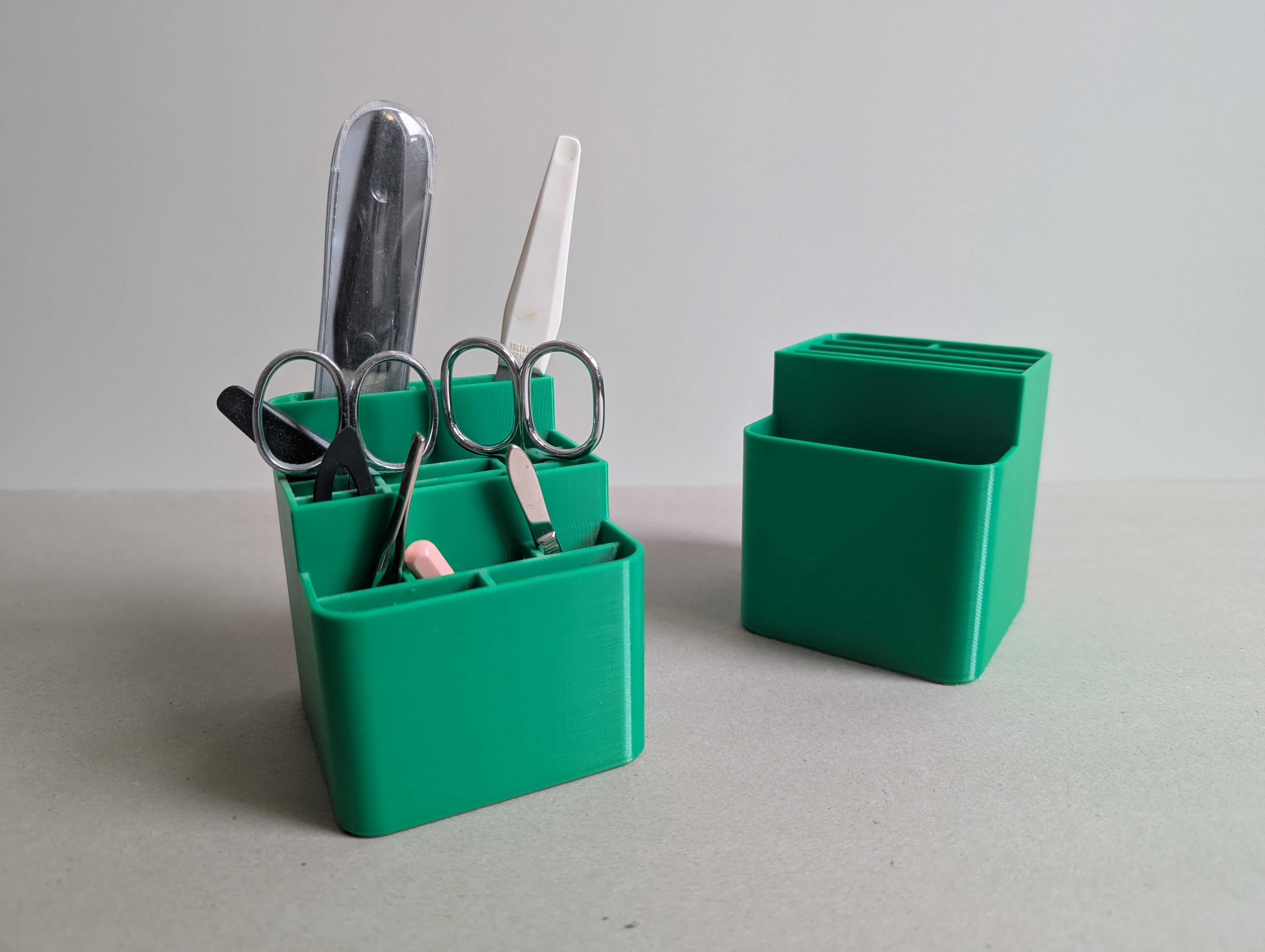 ORGANIZER for Scissors, Files, Tweezers & more | BATHROOM HELPER