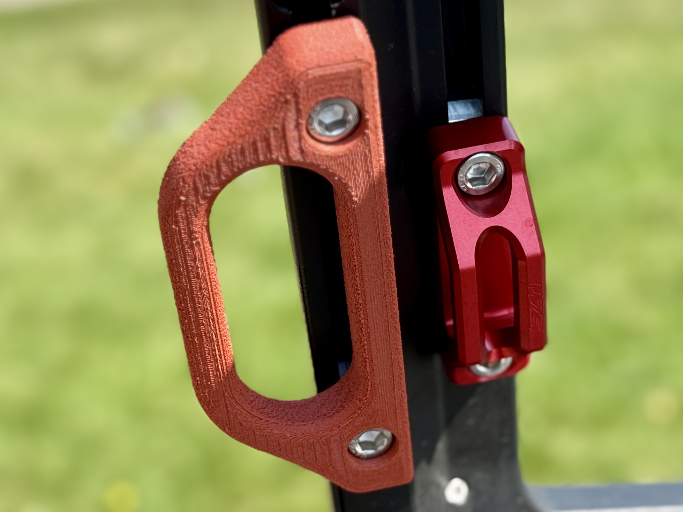 Cargo Rack T-Slot Grab Handle V1