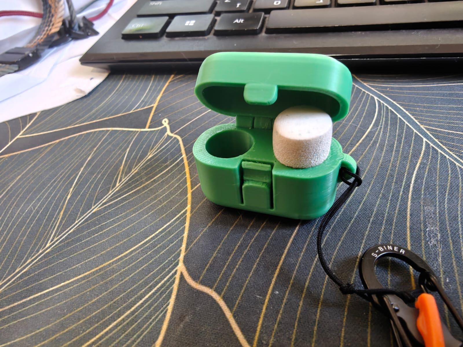 Miniatura 4 do modelo 3D Earplug Case