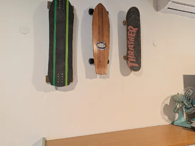 Skateboard wall mount
