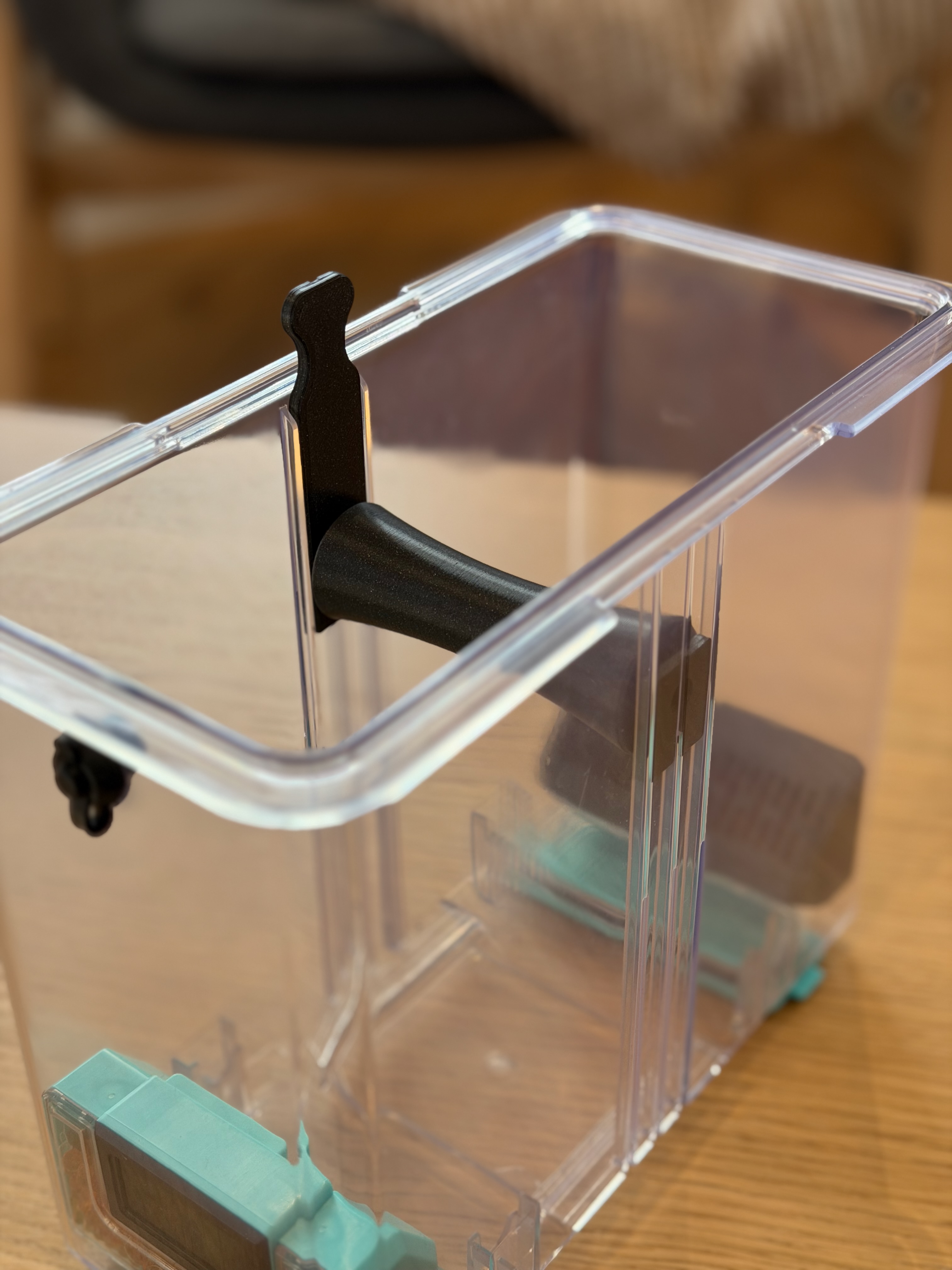Smooth Rolling and Self Centering PolyDryer Spool Holder