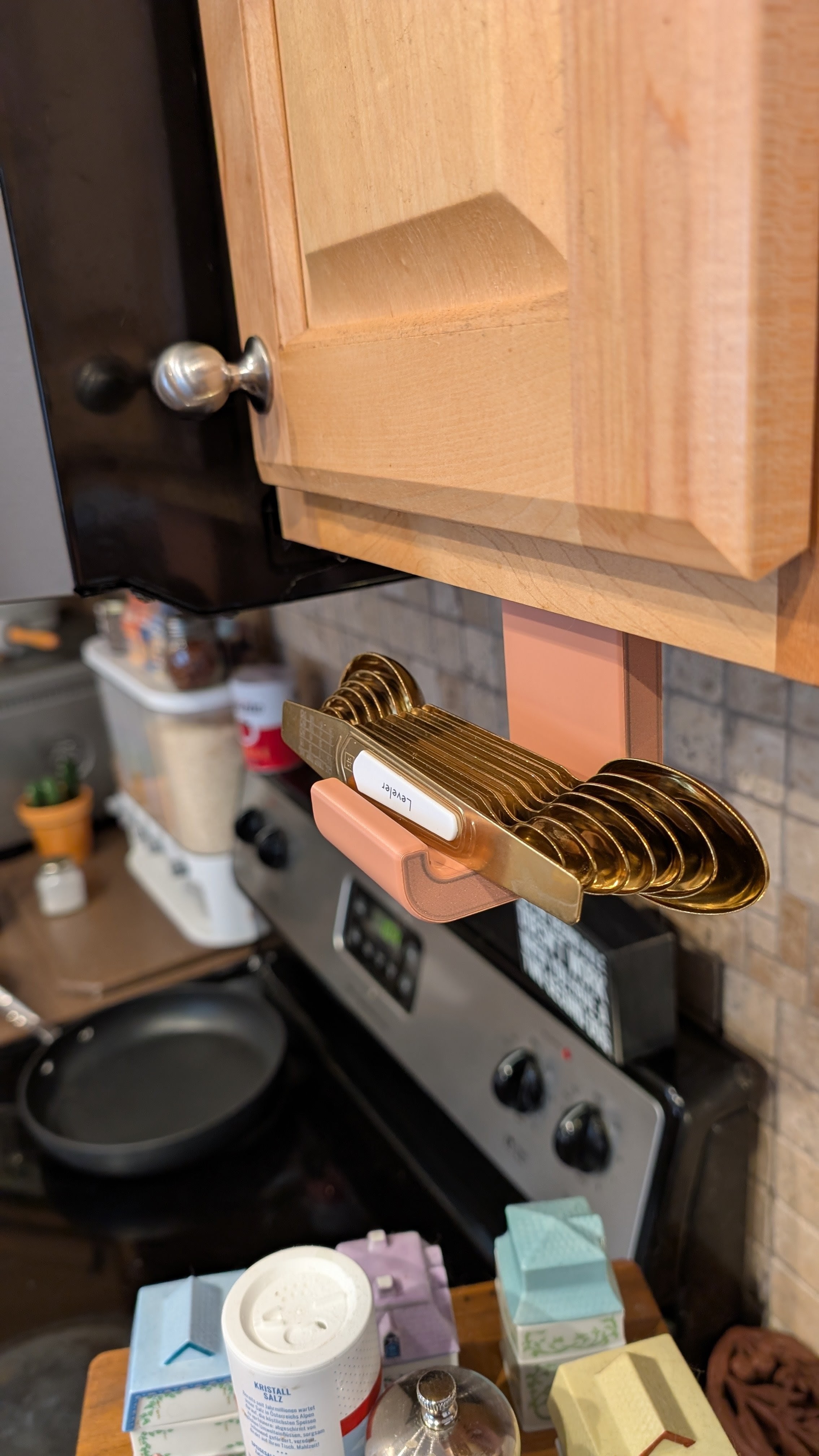 Under-Cabinet Measuring Spoon Holder