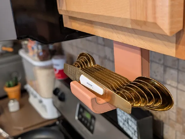 Under-Cabinet Measuring Spoon Holder
