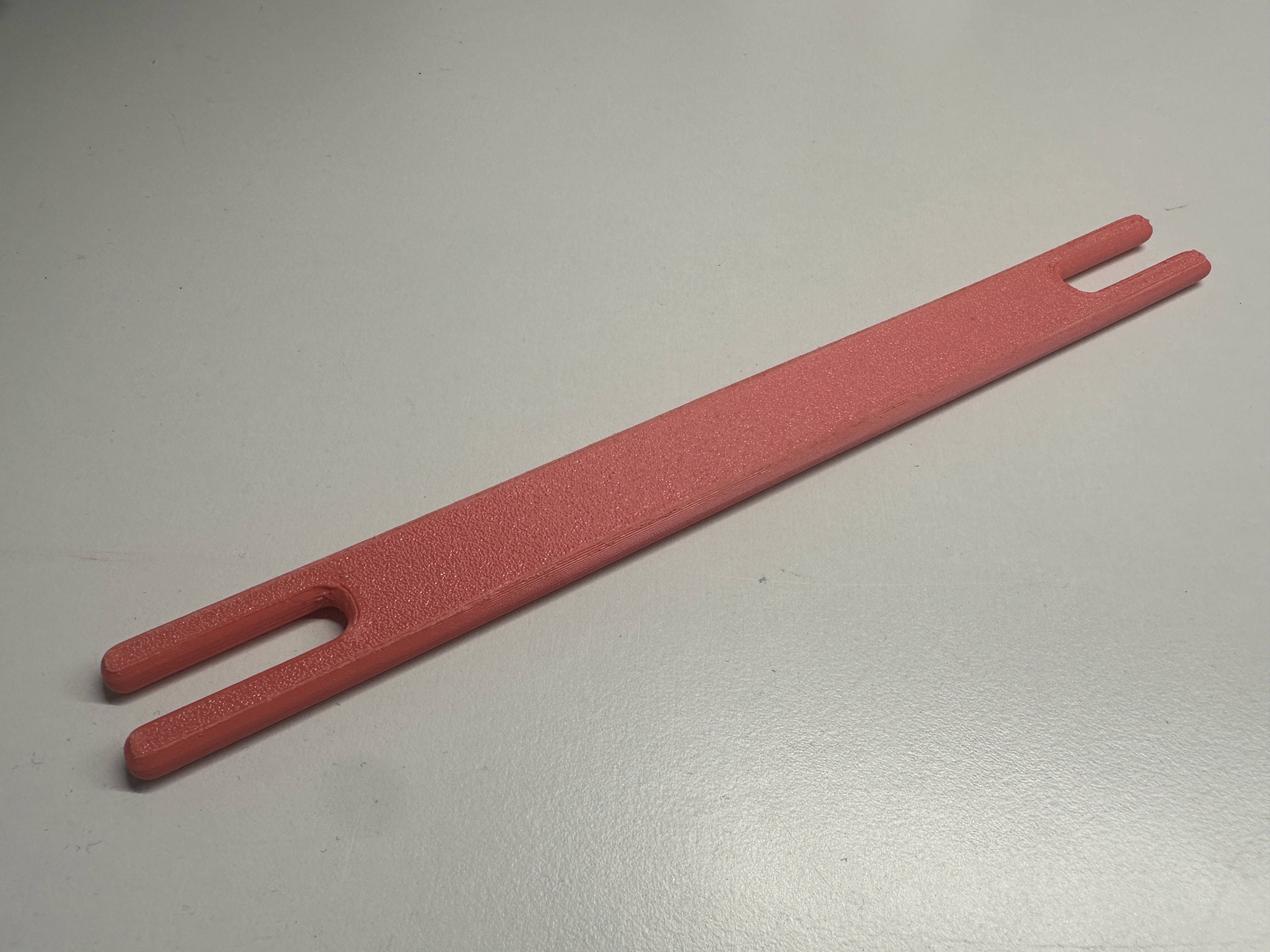 Weaving Shuttle for Small Looms / Webschiffchen für kleine Webrahmen (20 cm) - Child-Friendly