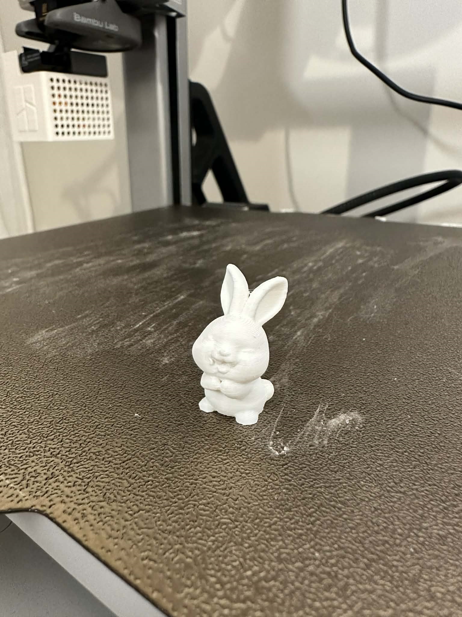 Miniatura 2 do modelo 3D Mini Easter Bunny Figurine