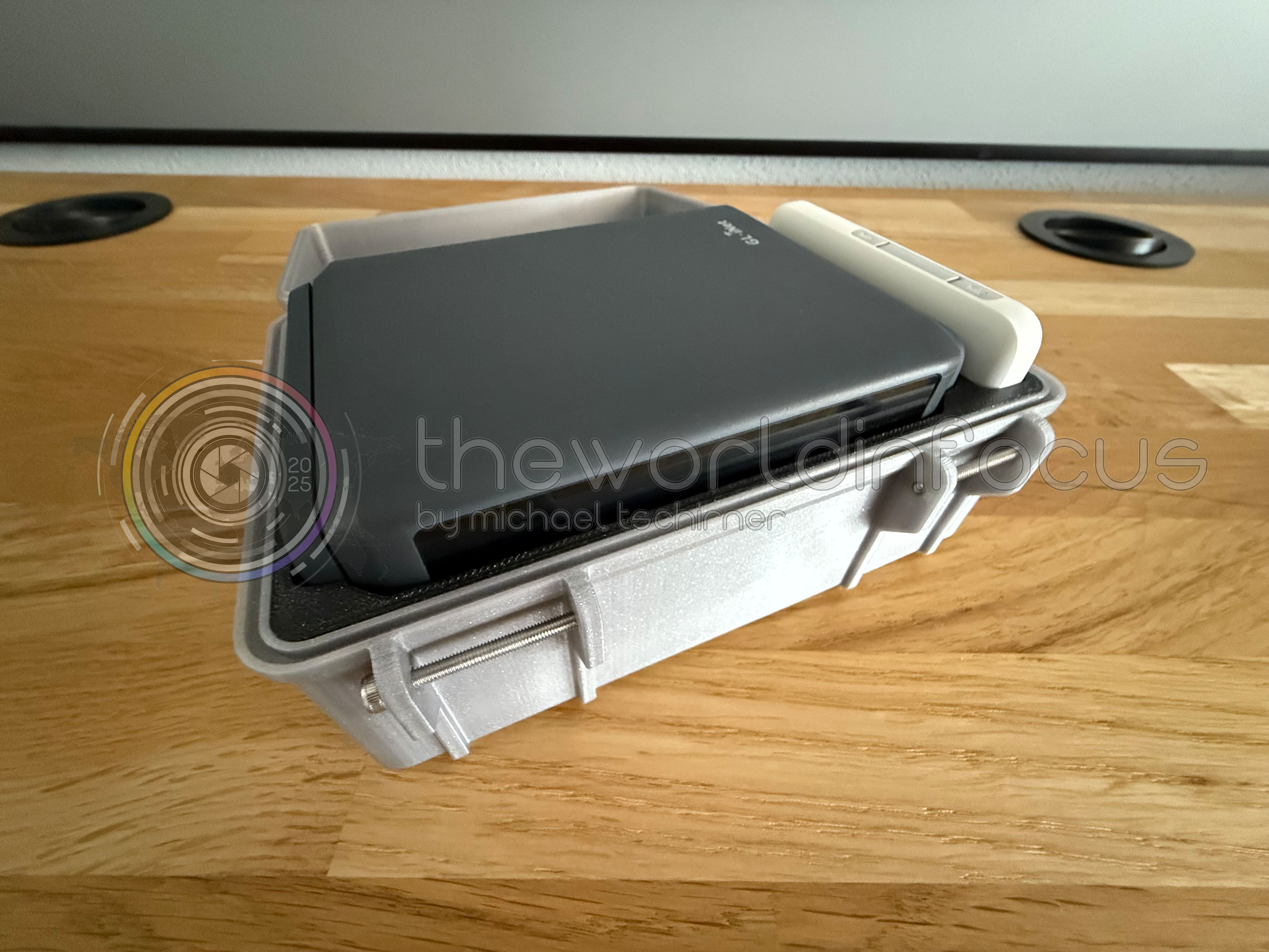 GL.iNet GL-BE3600 (Slate 7) rugged Box with space for accessories and LTE Stick