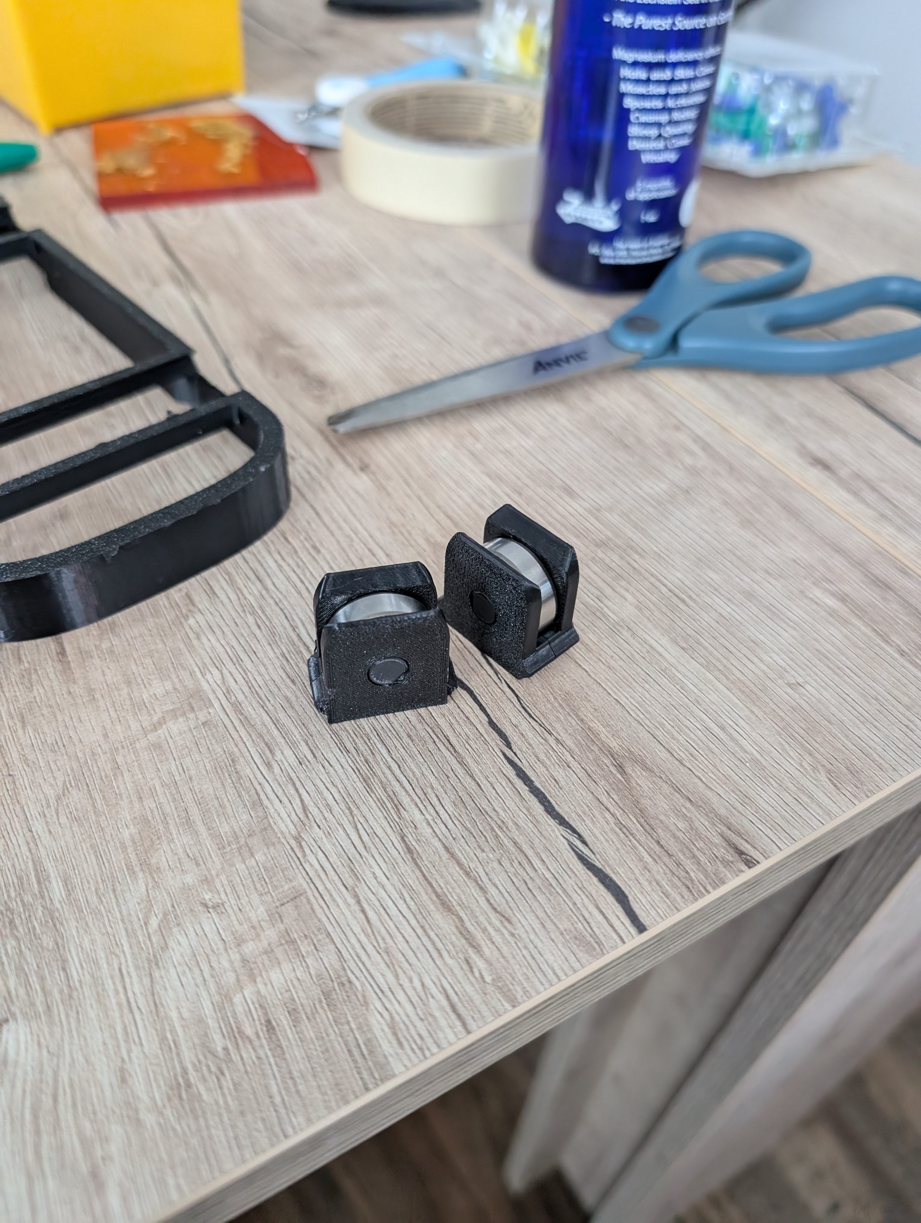 Bearing Holder With Pin cutout (to print in a stronger orientation)