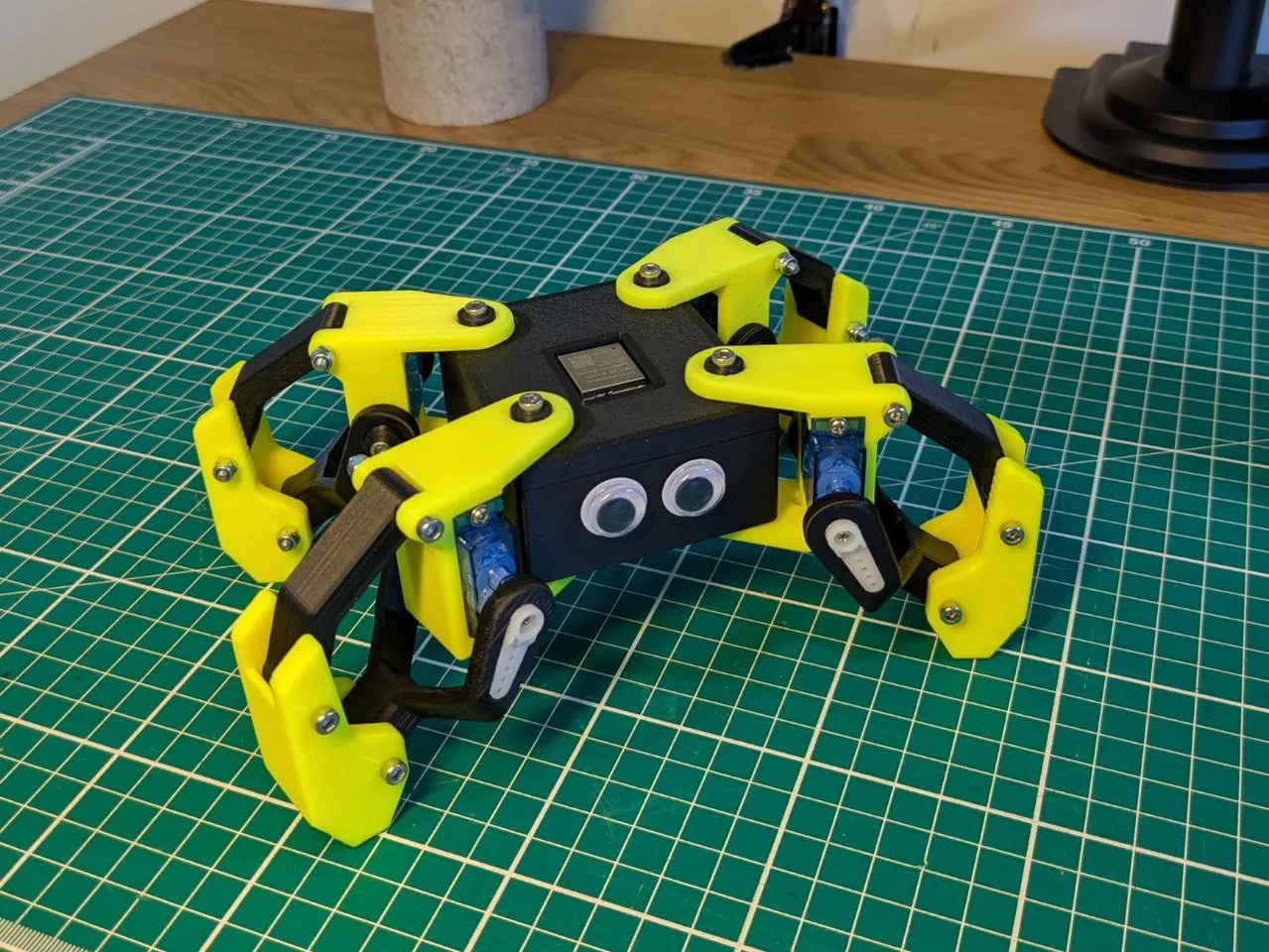 Kame32: Next-Gen Minikame with ESP32 by JavierIH | Download free