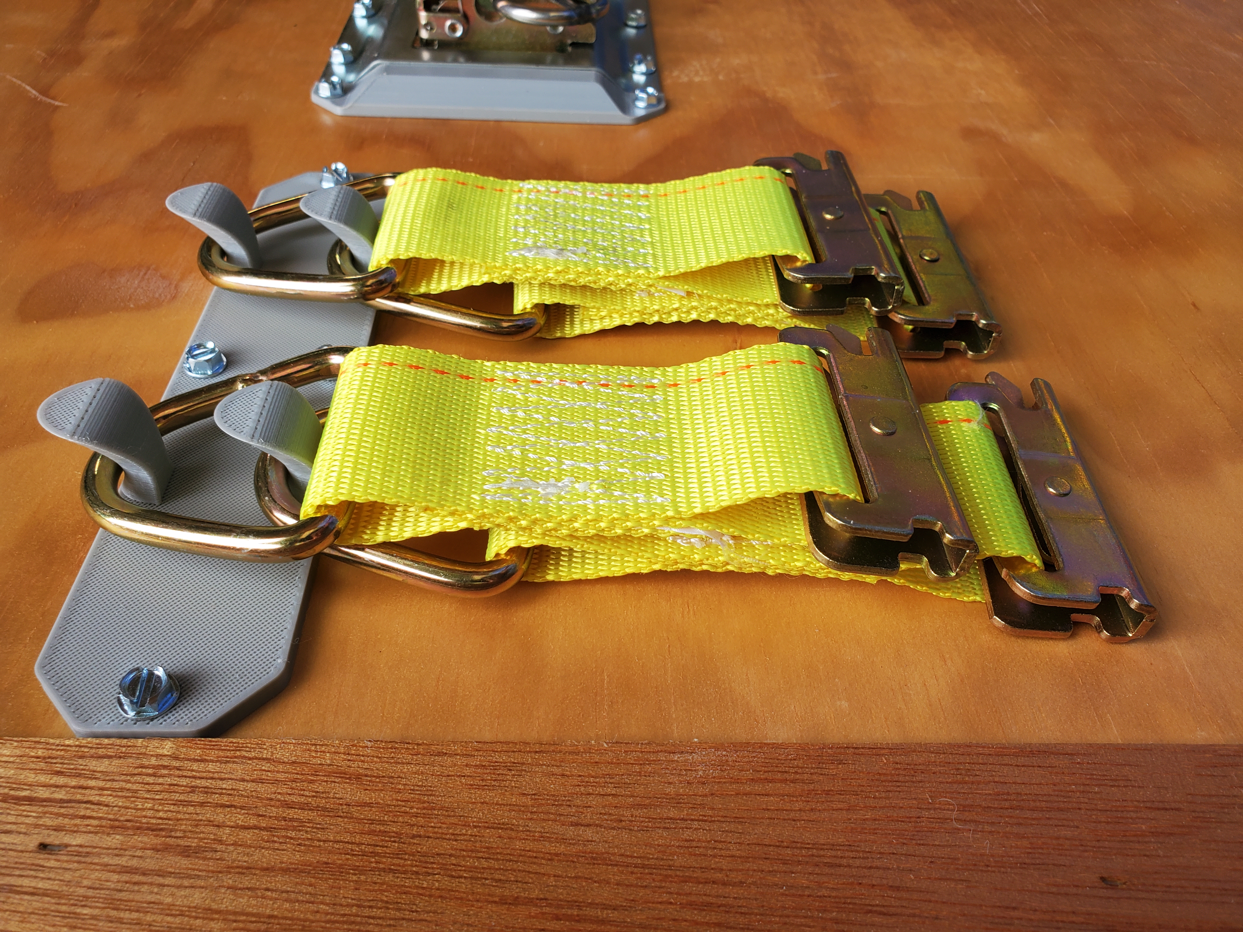 D strap holder for E-track 3D model by Ken P