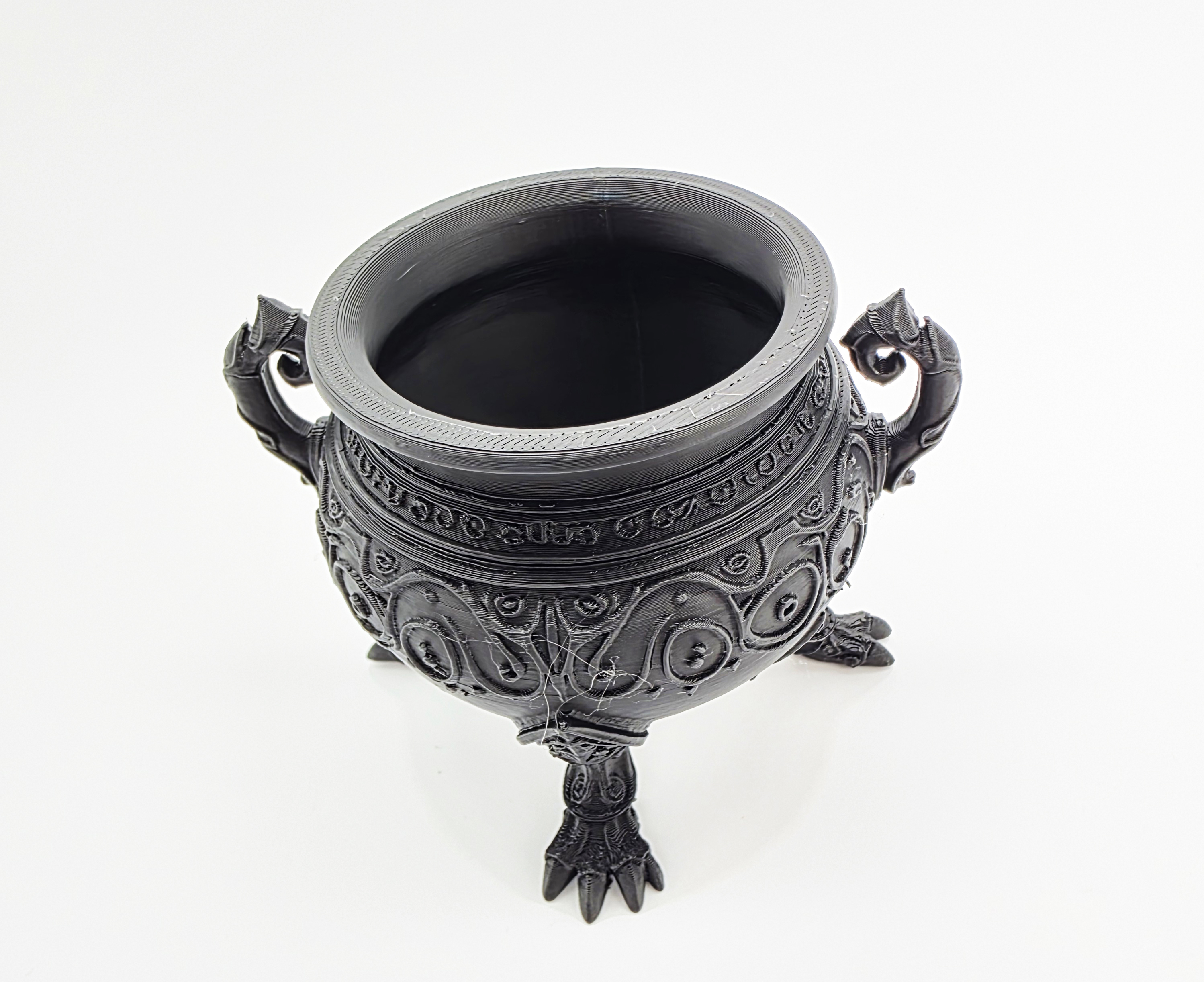 Claw-Foot Gothic Cauldron — thumbnail 2