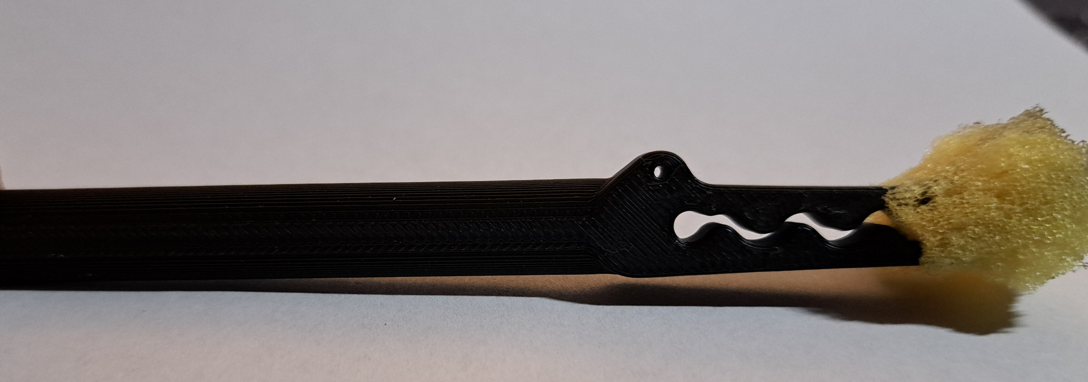 Crocodile clip tool for painting (stippling)