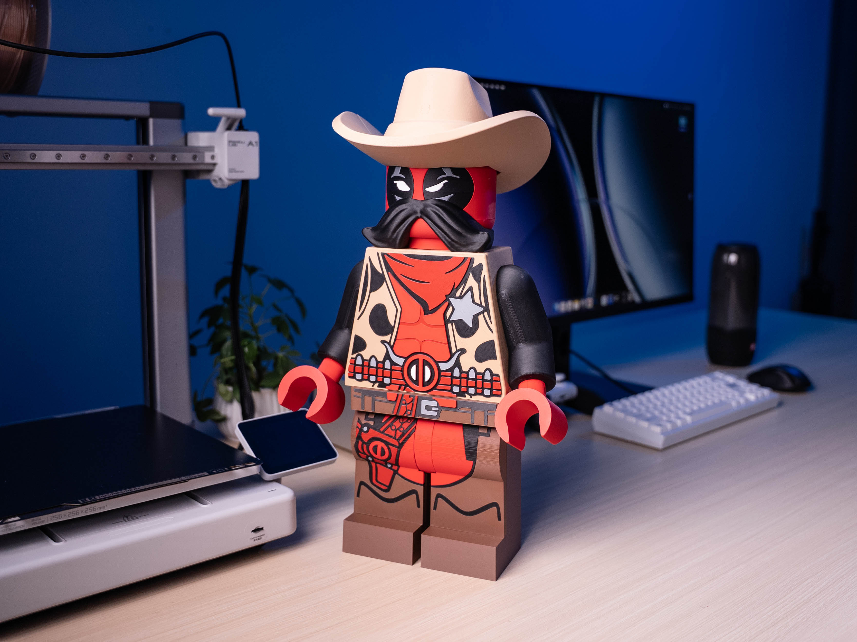 Sheriff Deadpool Modular Figure — thumbnail 8