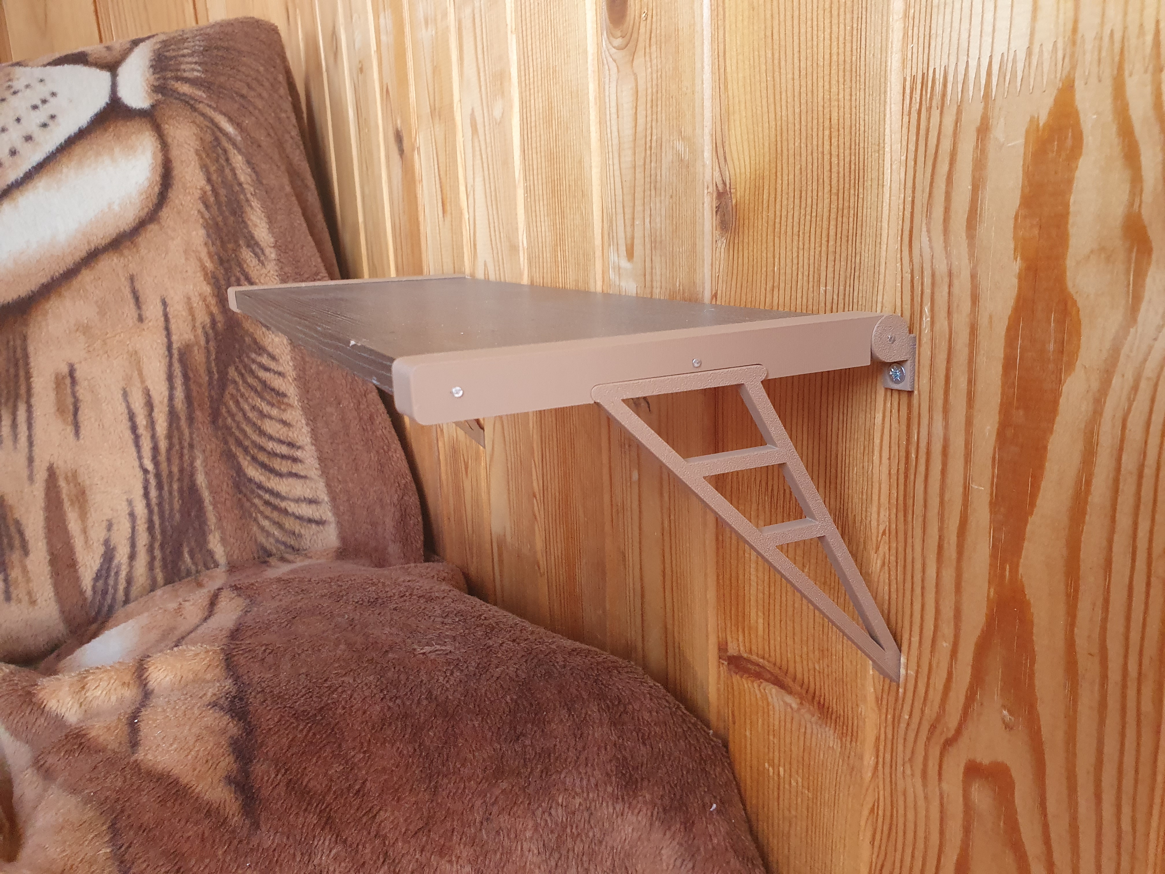 Miniatura 2 do modelo 3D folding shelf / wall mount